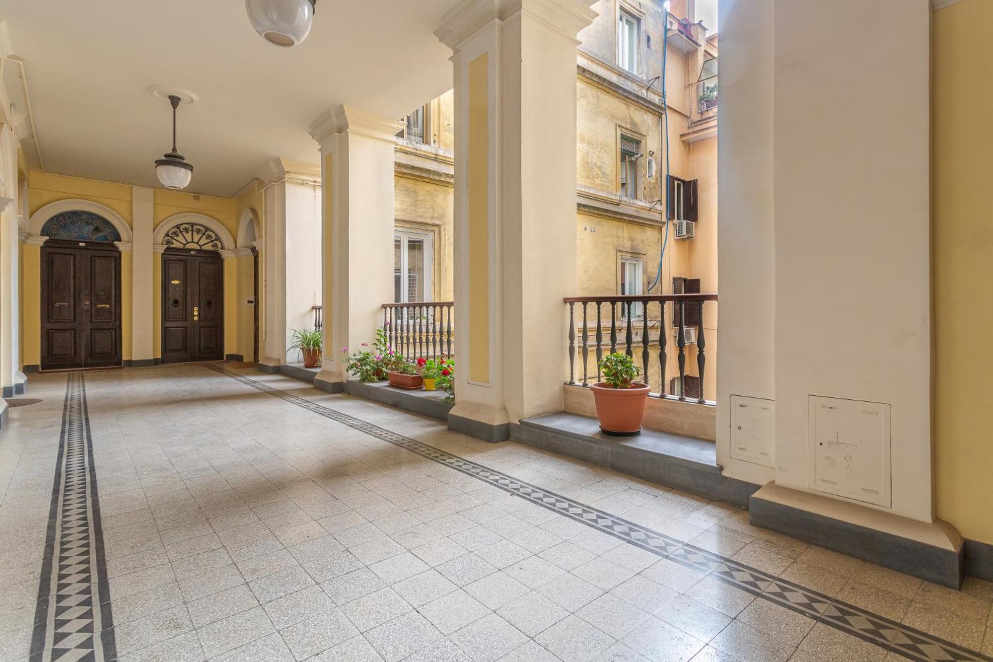 Iflat Lina Cavalieri House *