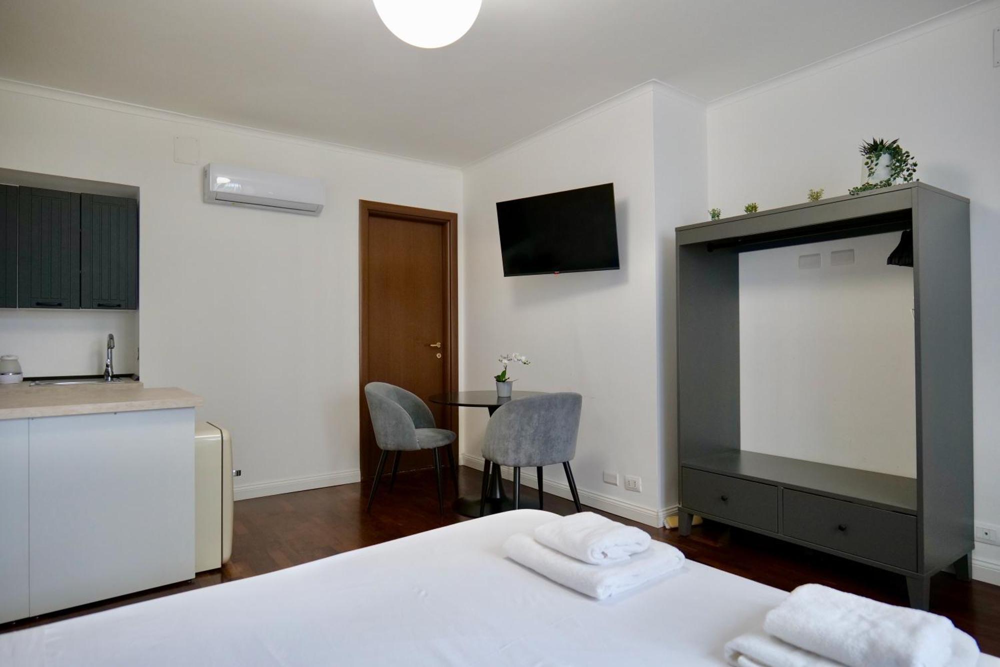 Apartment Palatino 28 *