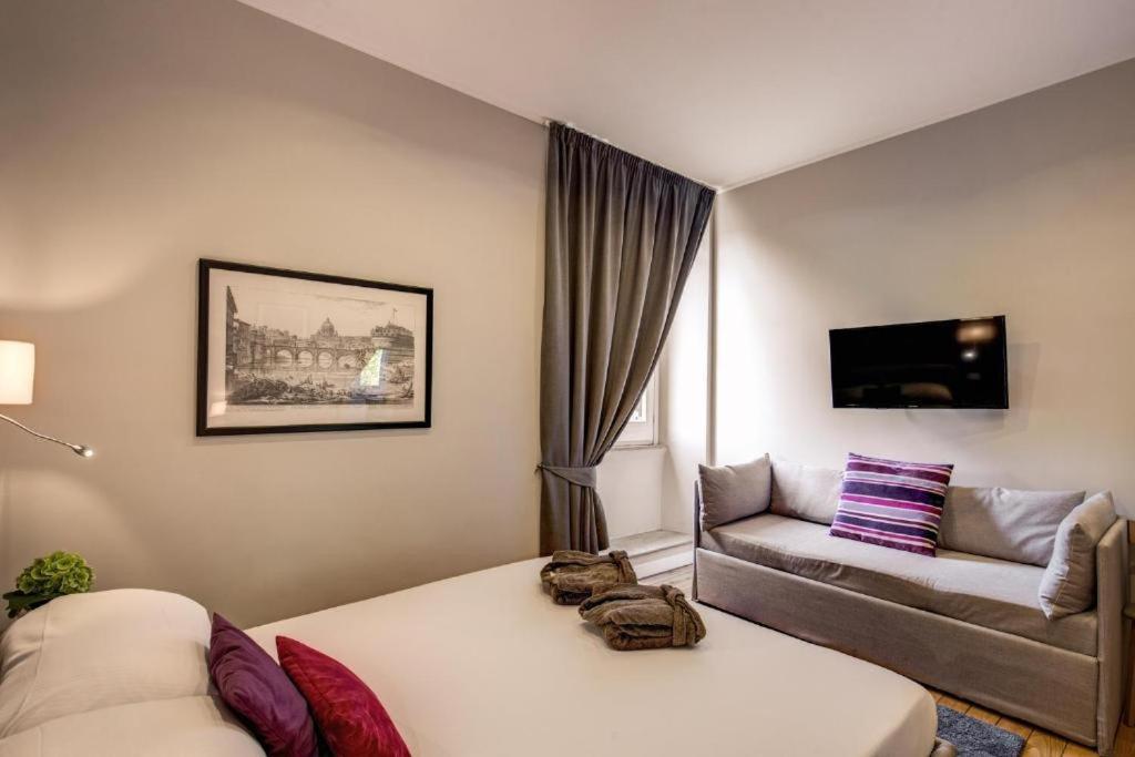 Tlv Navona * Rome
