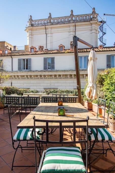 Apartment Historic With Terraces Rome