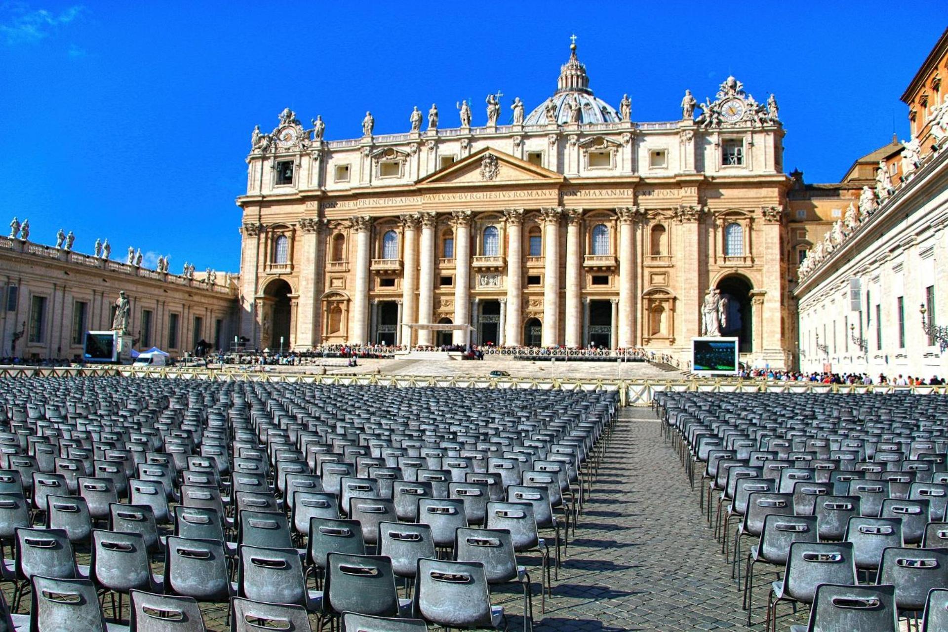 Vatican Apartment *