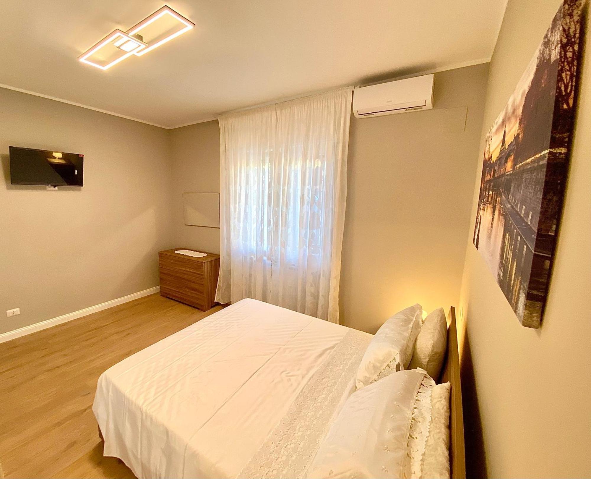 Capuanshome-intero * Roma