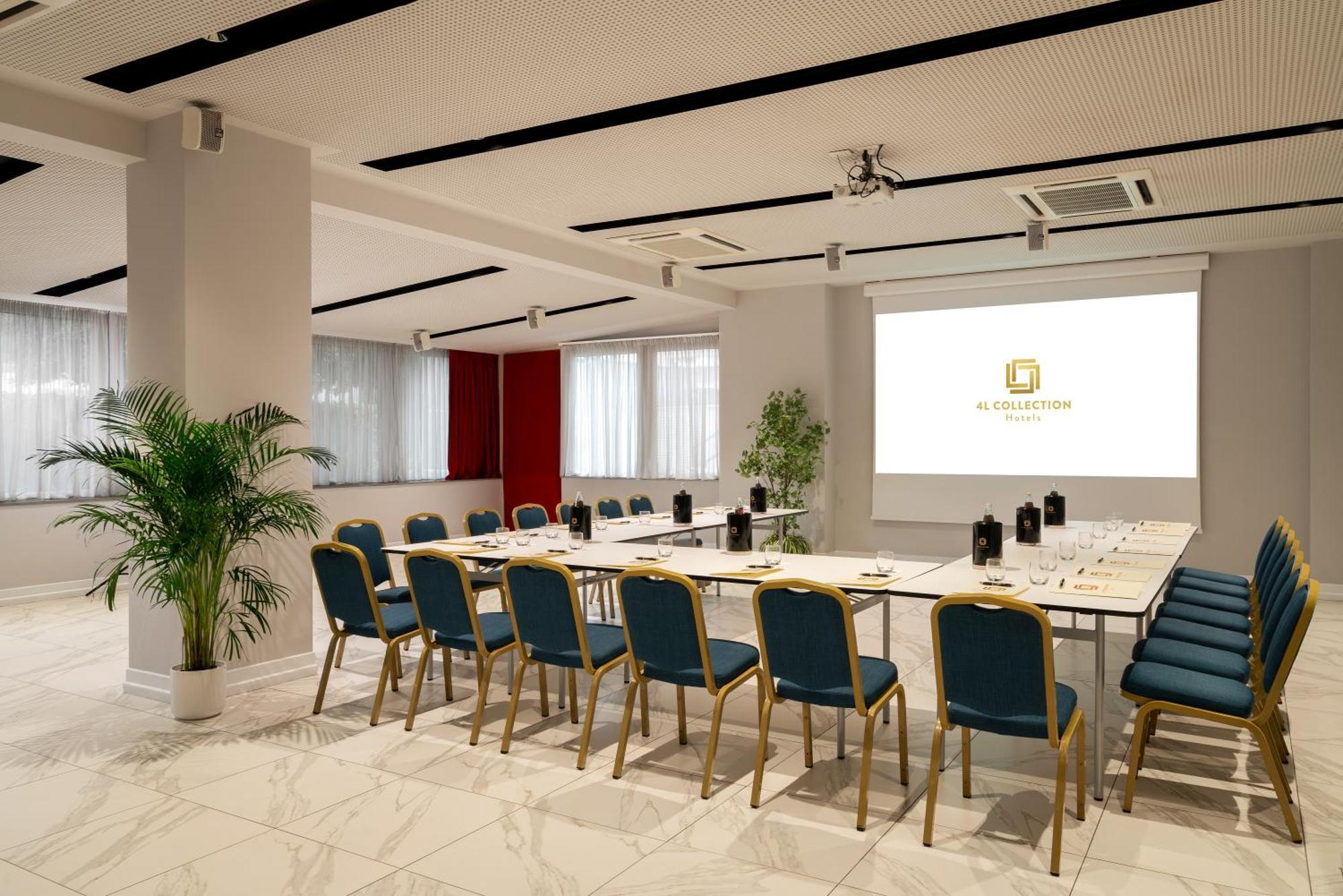 American Palace Eur 4*