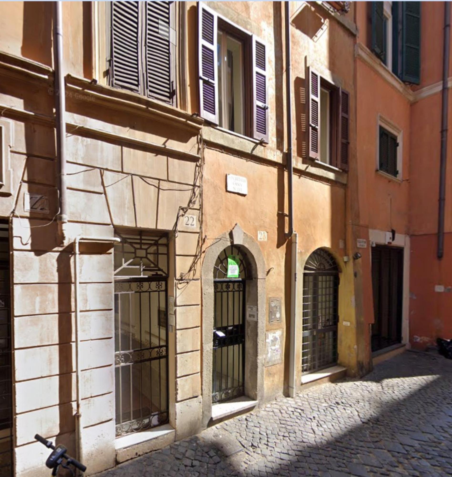 Navona Bear House