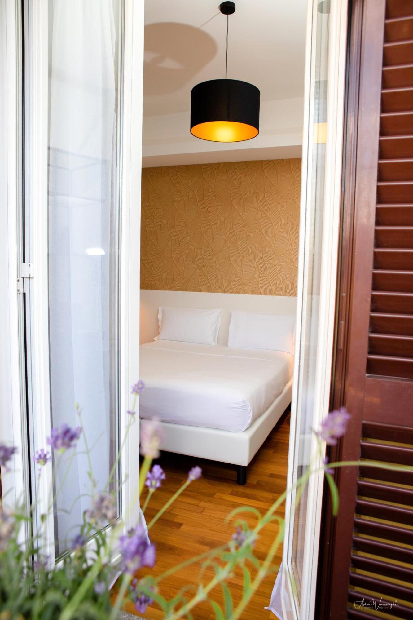 Magikrooms Topaz * Roma