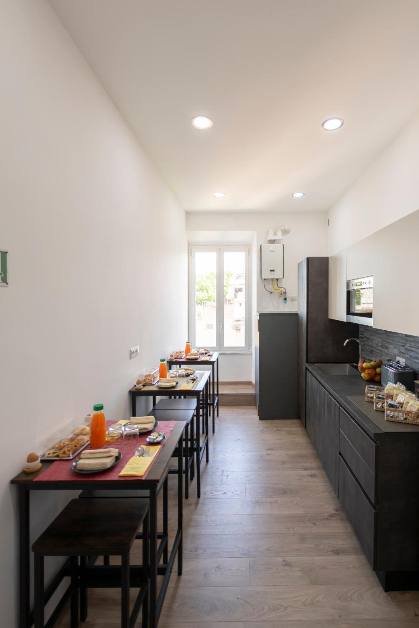 Trastevere New Luxury Bed & Breakfast