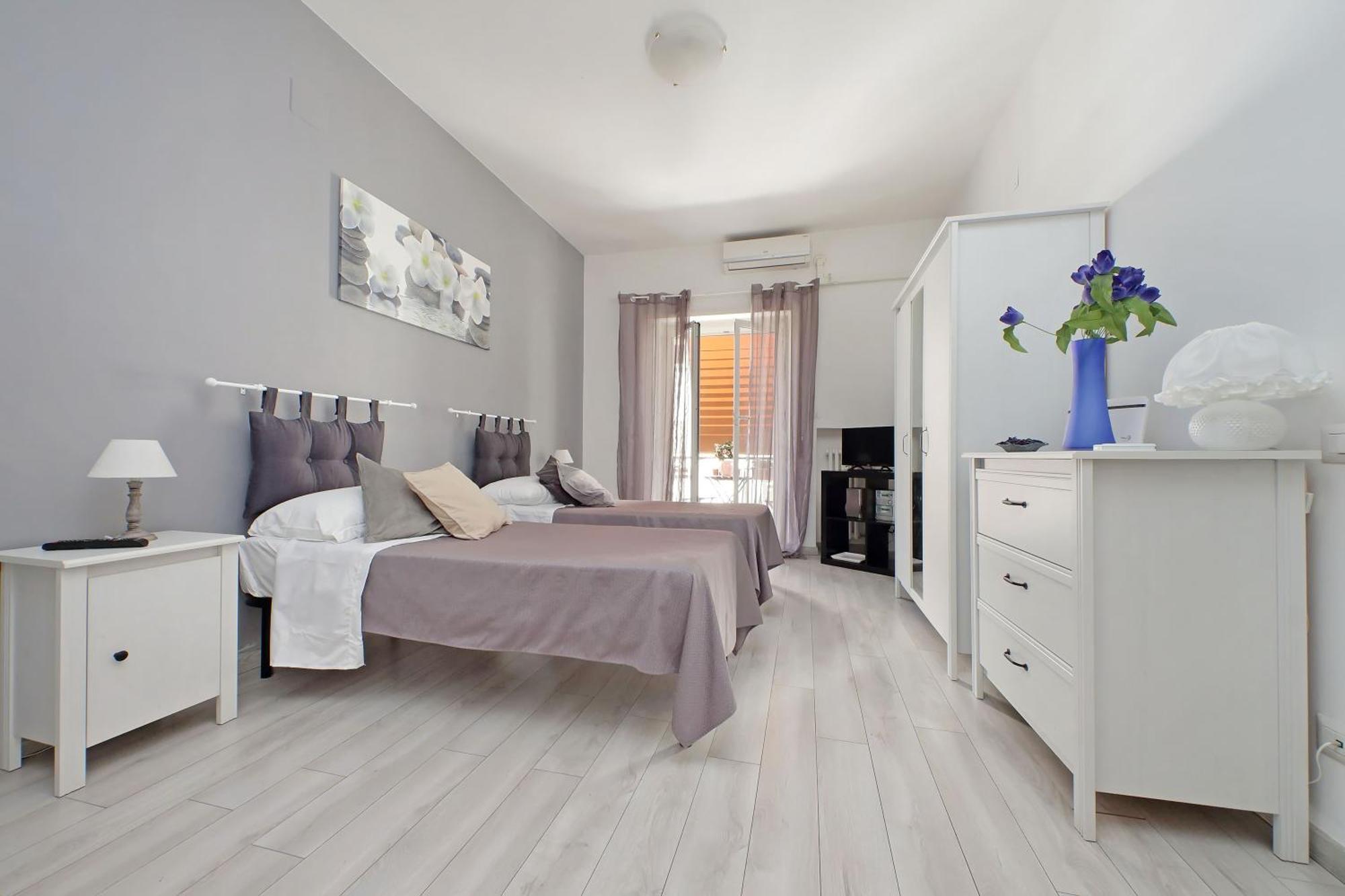 Victoria Apartment