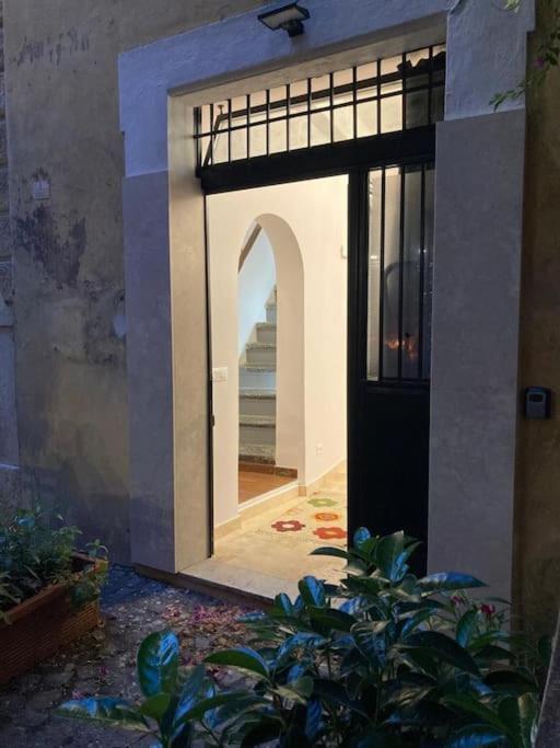 Bottega Augustea Duplex In Monti Apartment Rome