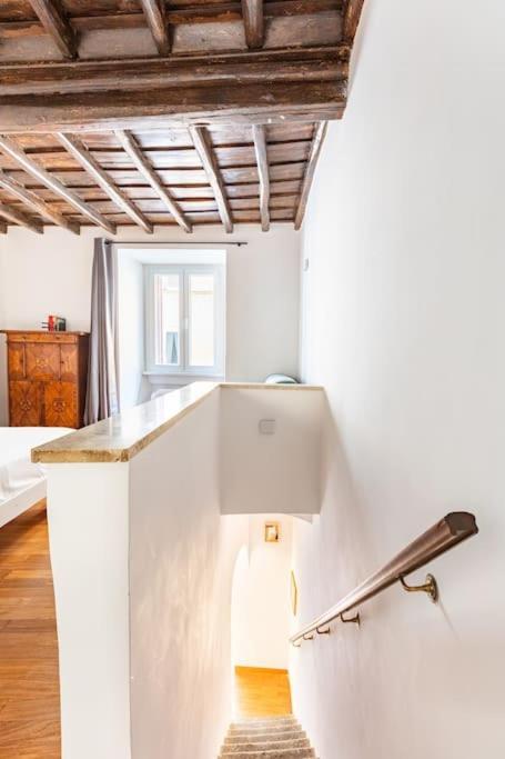 Bottega Augustea Duplex In Monti *