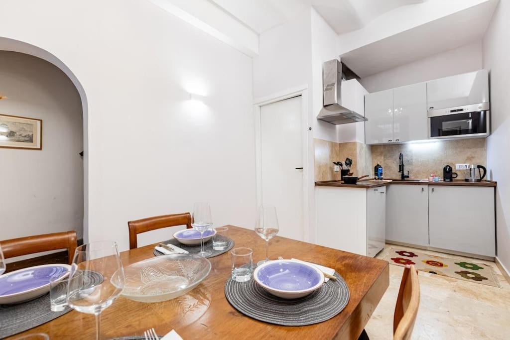 Bottega Augustea Duplex In Monti Apartment Rome
