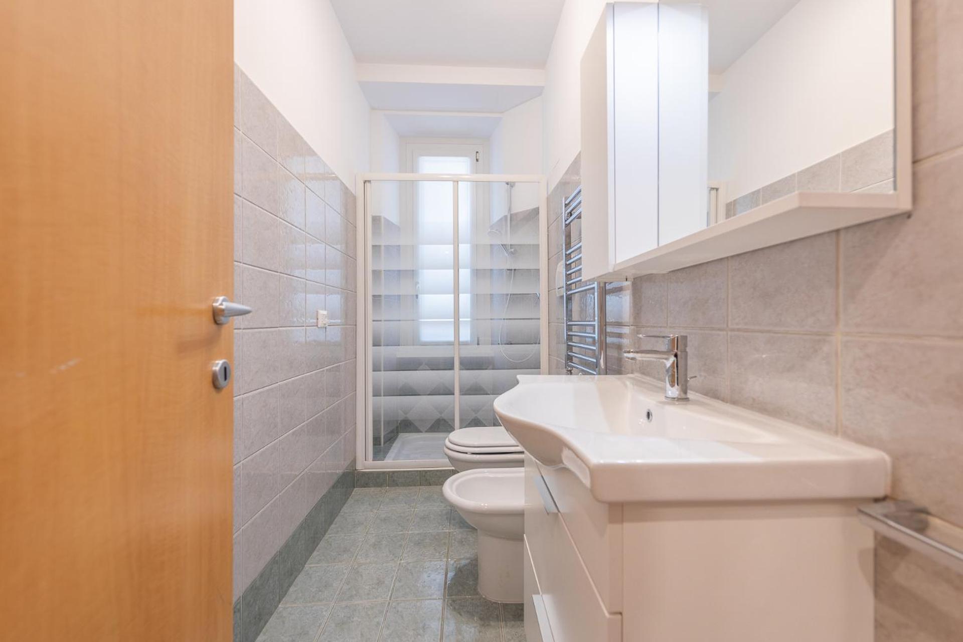 Sl Apartment *