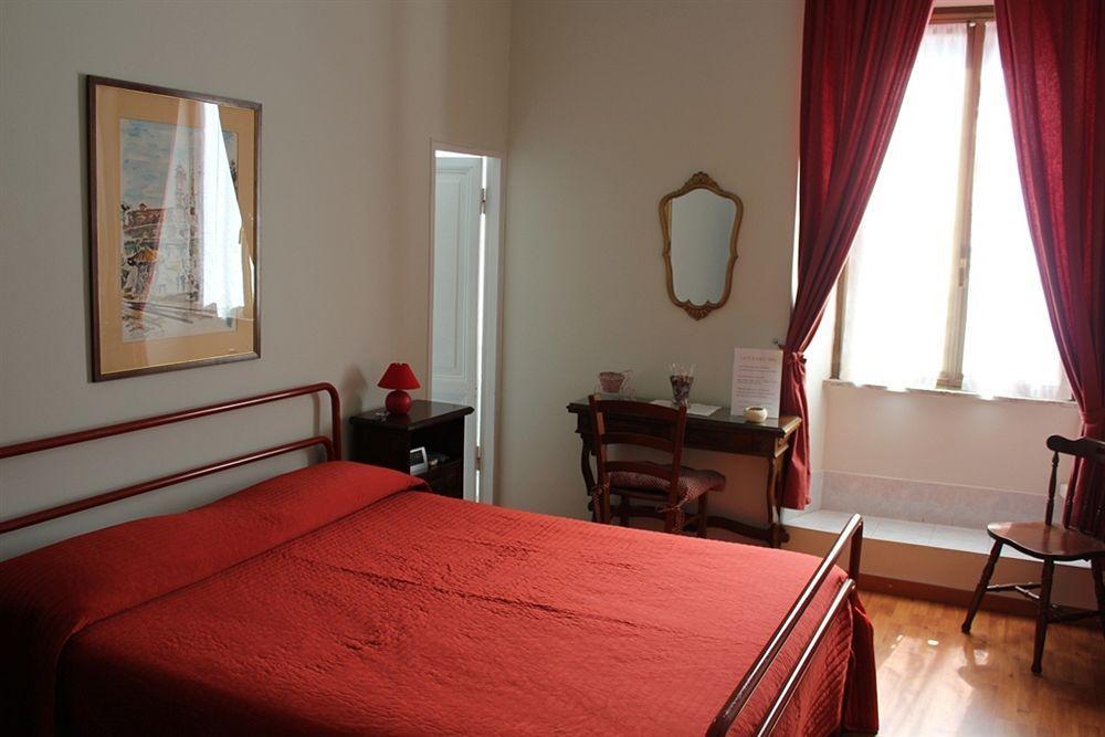 Laterano 3* Rome