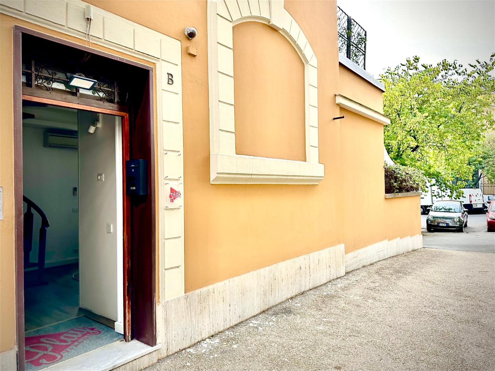 Holiday home Casa Happya - Metro A - Rome