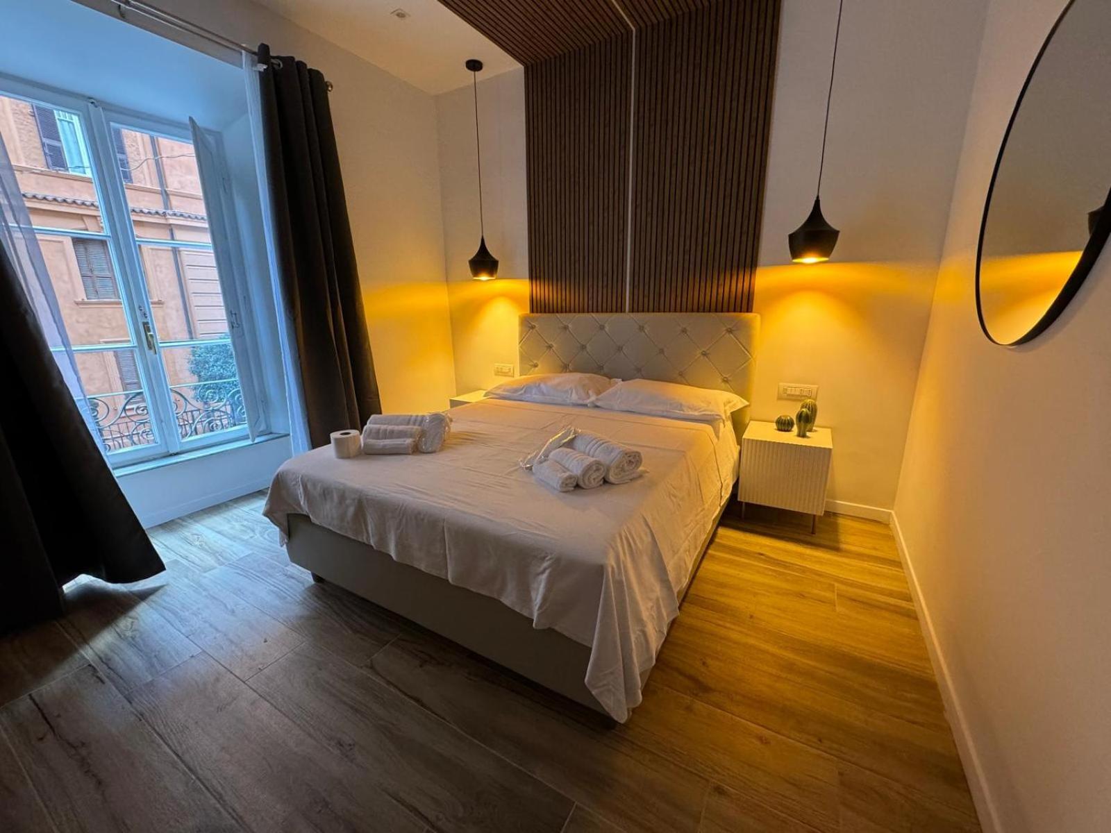 Essenza House *
