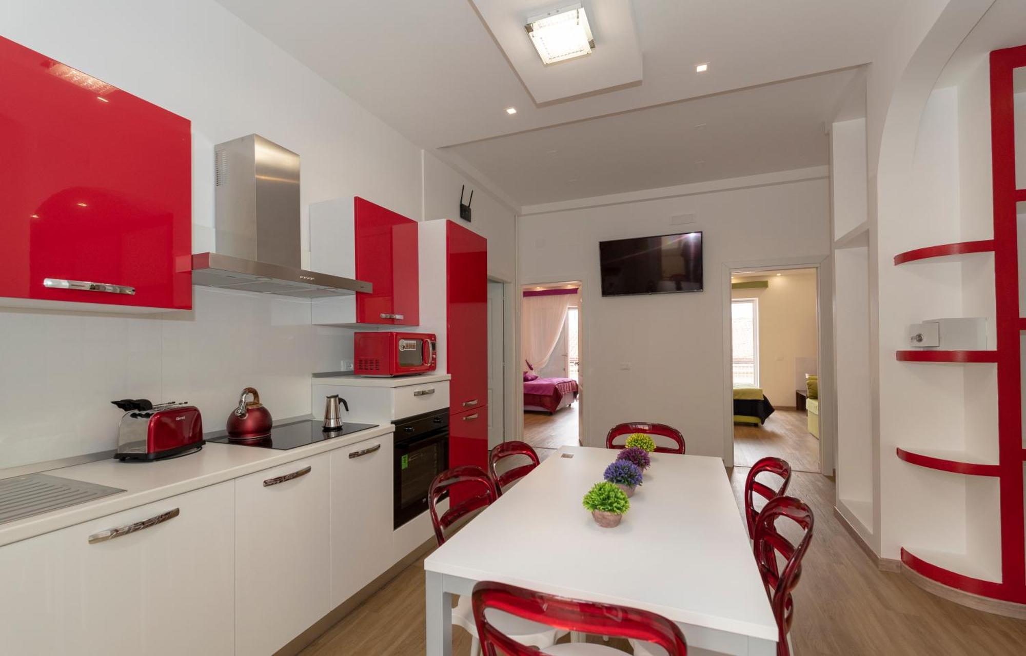 Rainbow Al Colosseo Apartment *