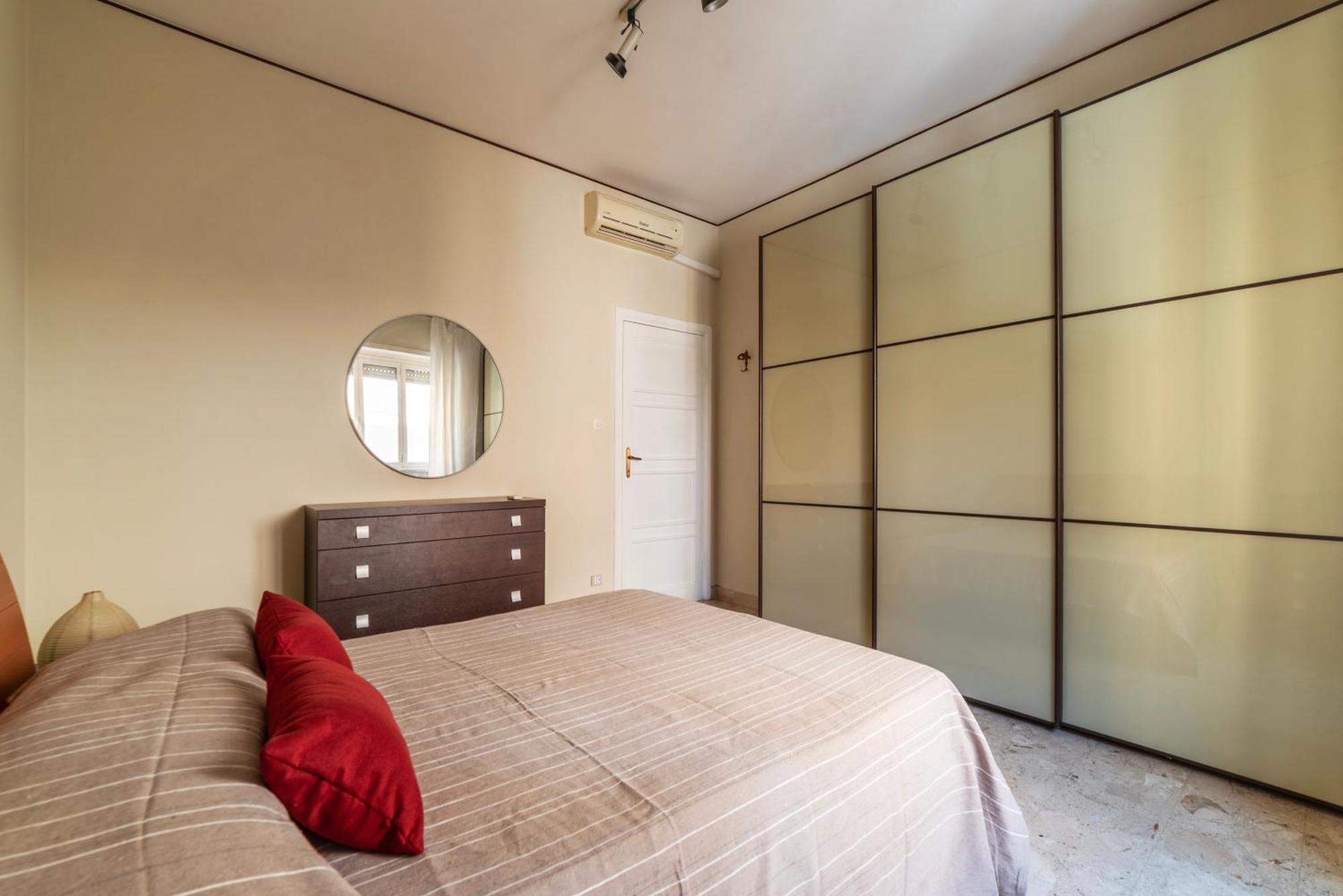 Apartment Piazza Zama Huge Rome