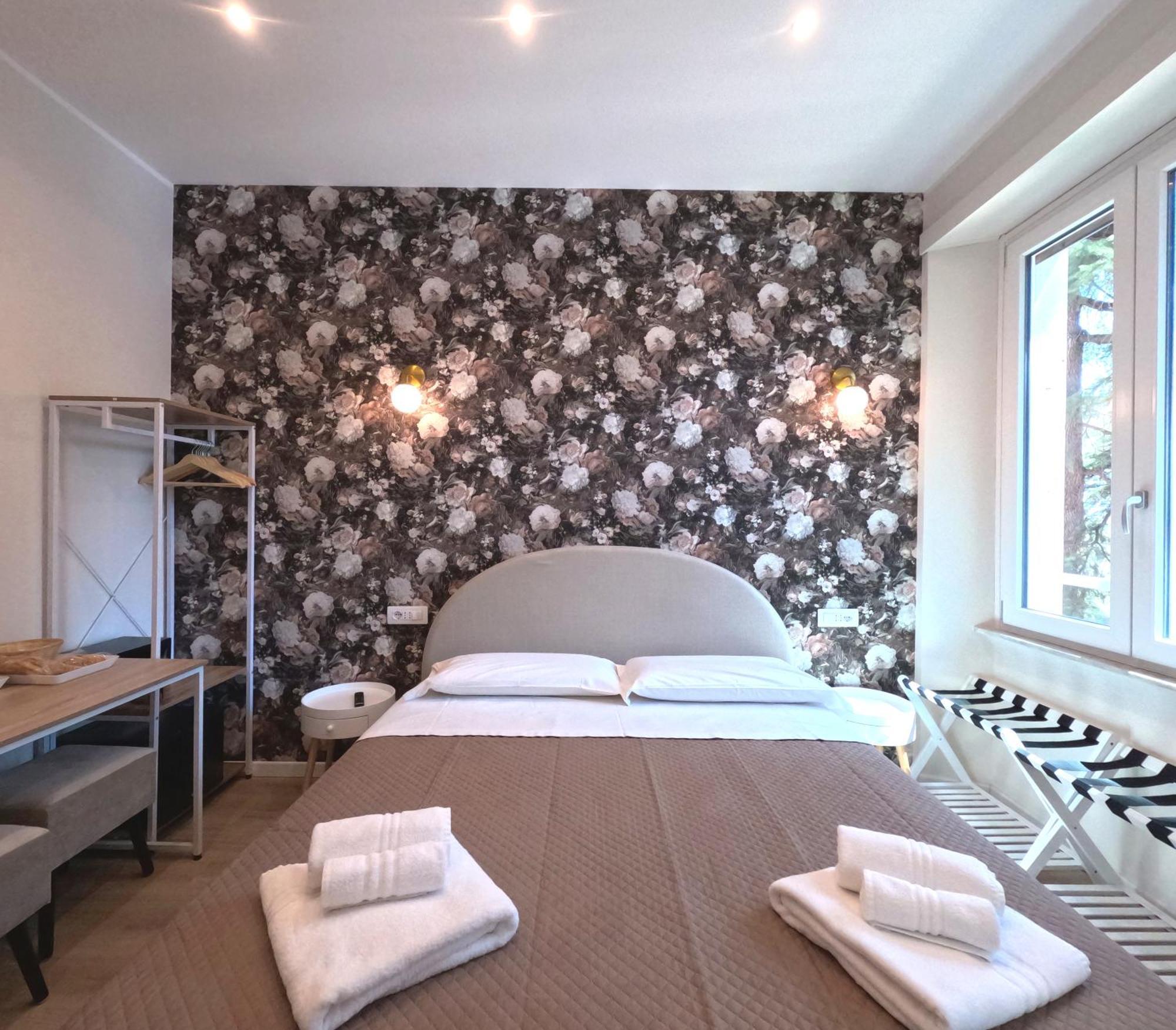 Aurelia Garden Acomodação com café da manhã  3*