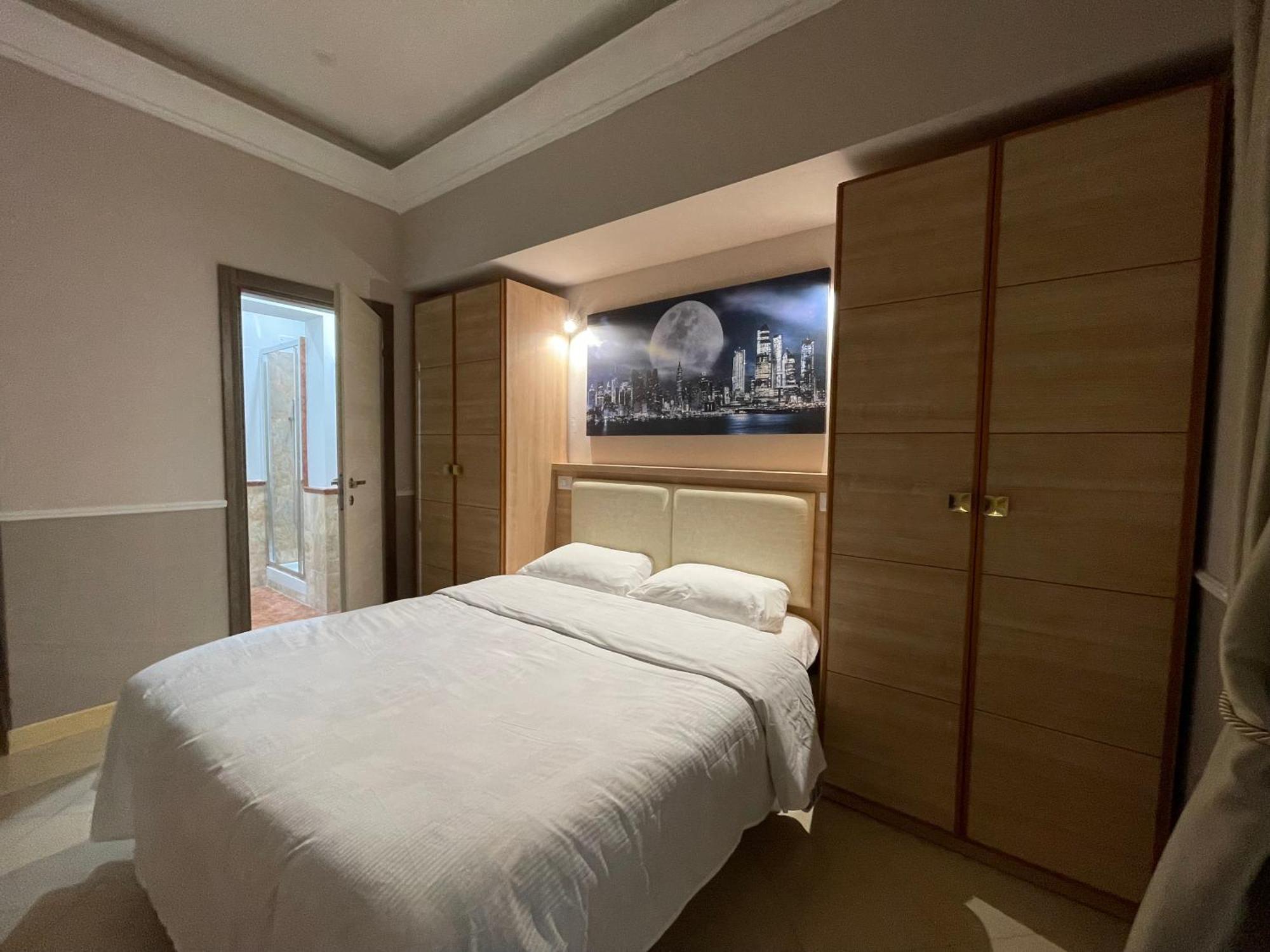 Spqr House Bed & Breakfast