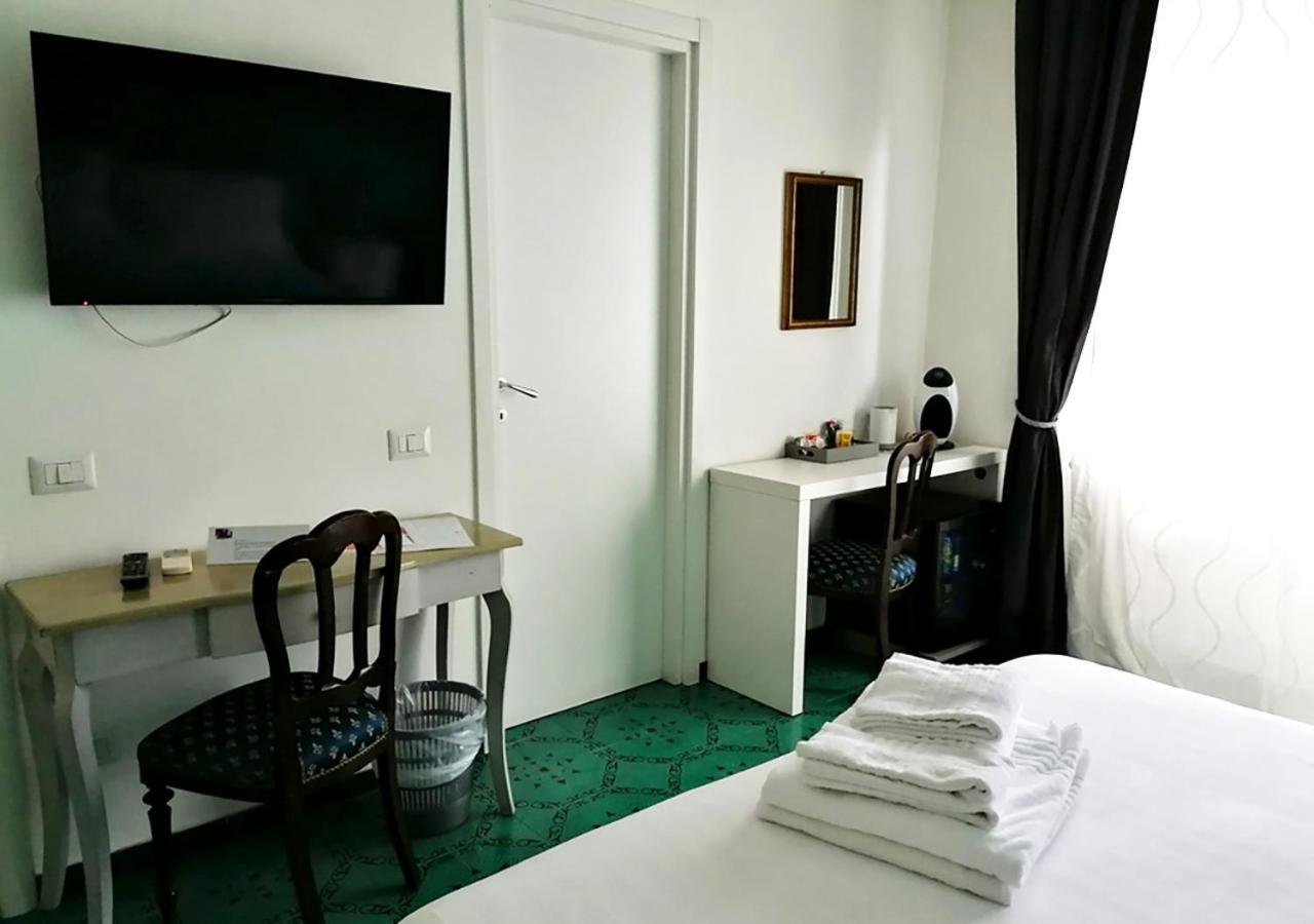 Gregory Place 2* Rome