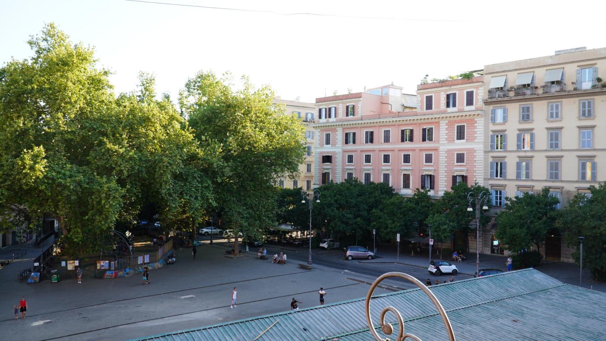 Al 25 Trastevere,