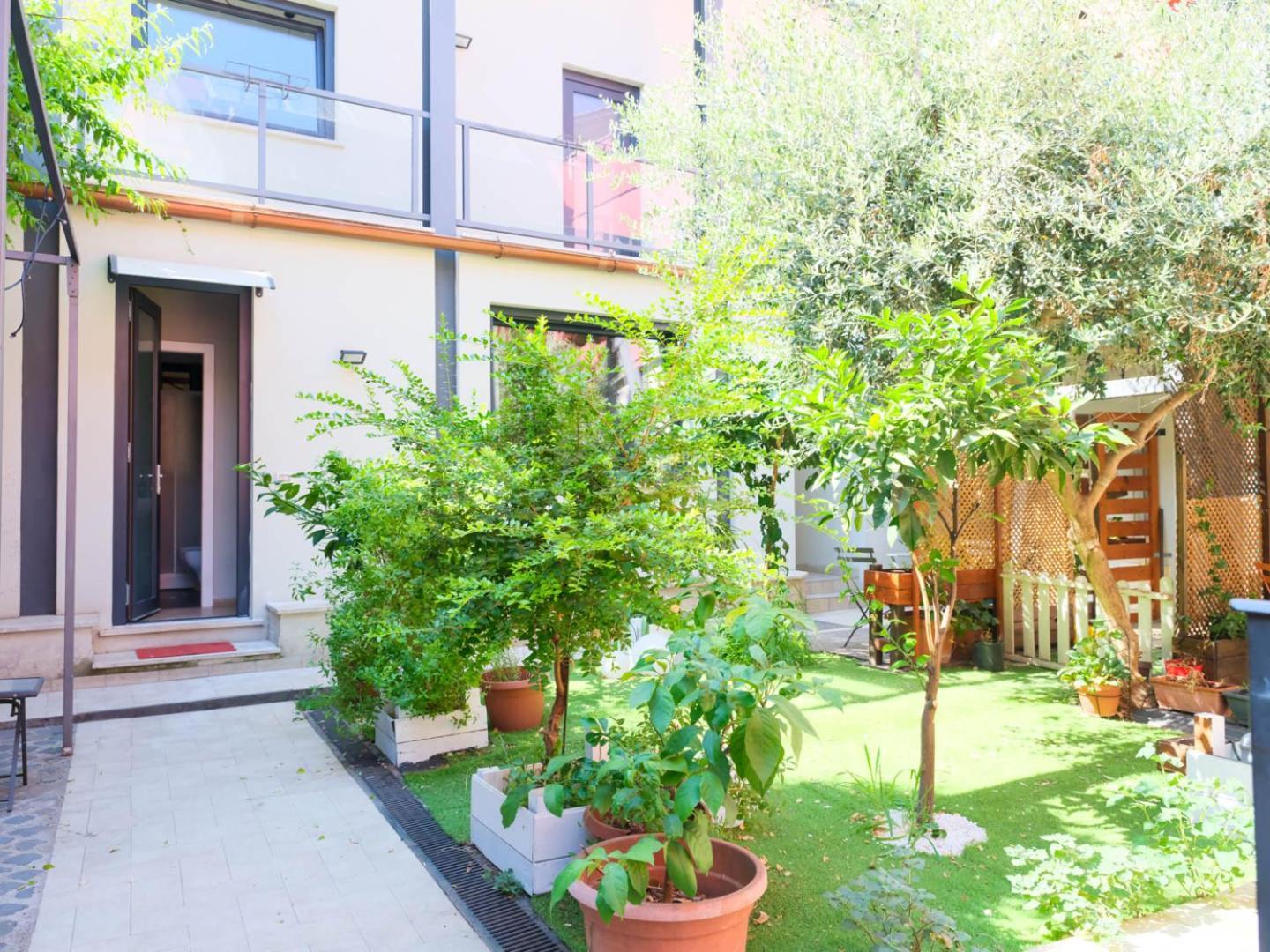Apartment Il Giardino Dell'argano Rosso Rome