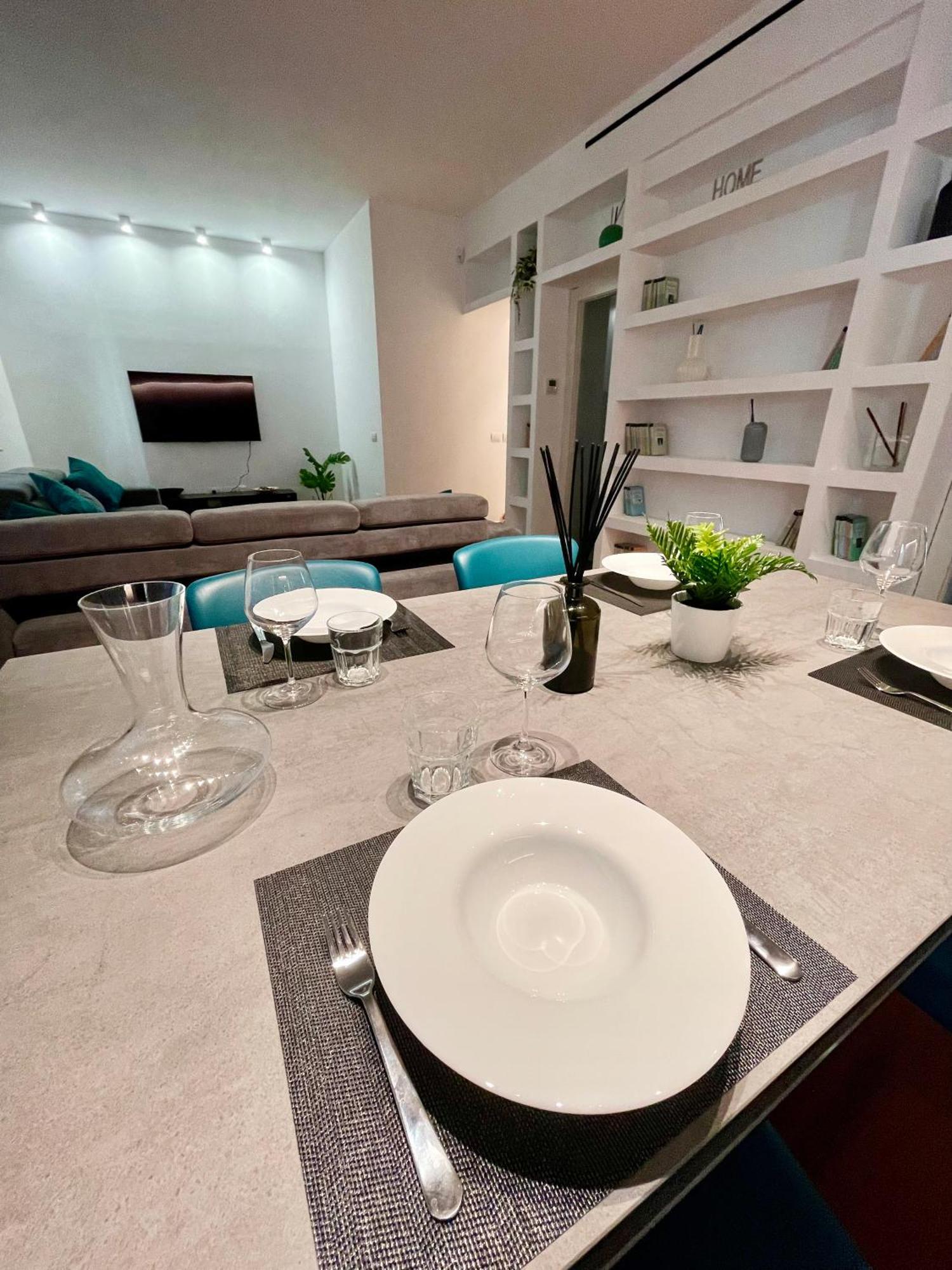 Ada Luxury * Rome
