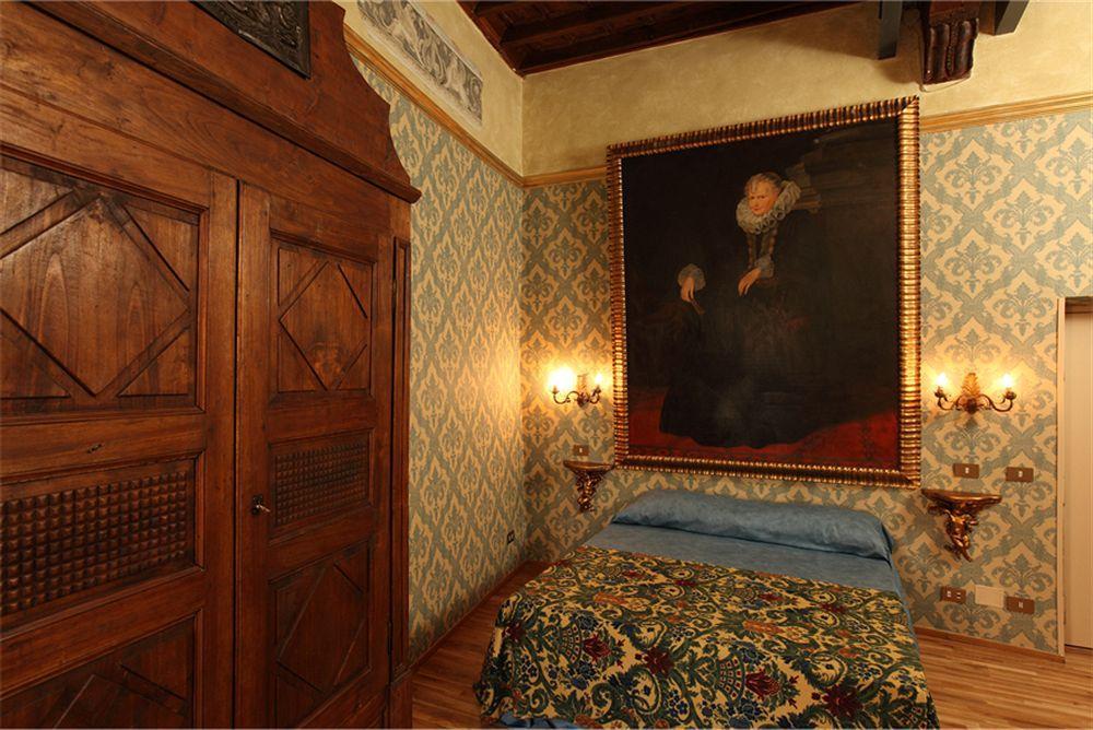 Hotel Antica Dimora Delle Cinque Lune Roma