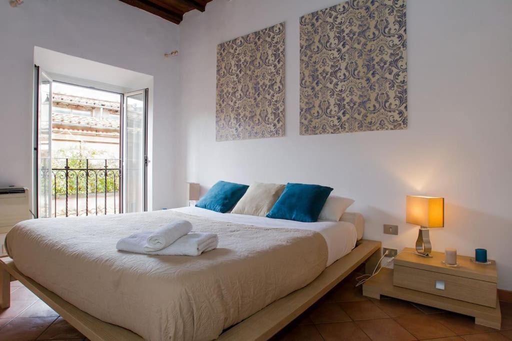 Apartment Pantheon Large In The Heart Of S