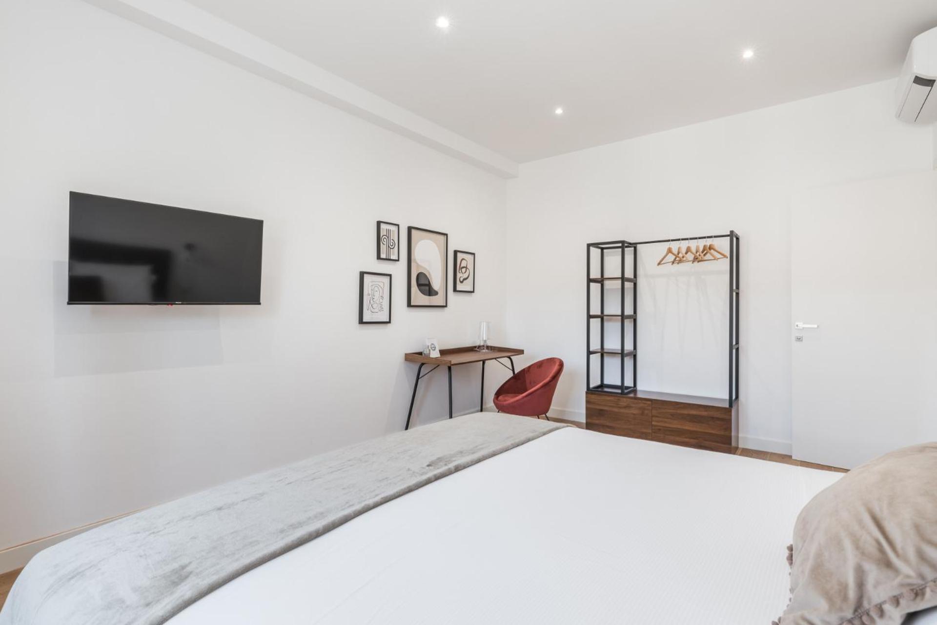 Apartment The Rent - Spacious Three-bedroom In Prati Area Rome