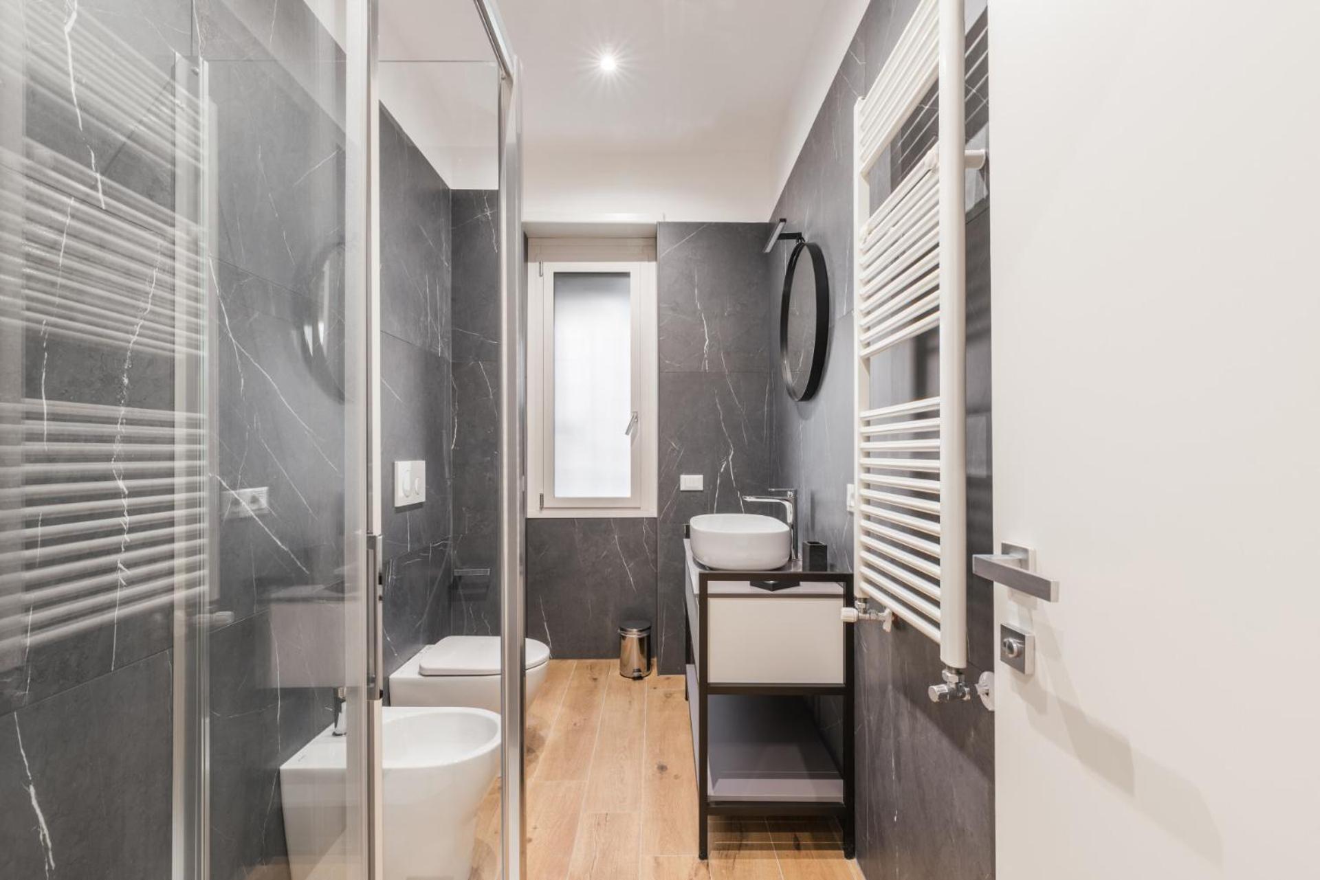 Apartment The Rent - Spacious Three-bedroom In Prati Area Rome