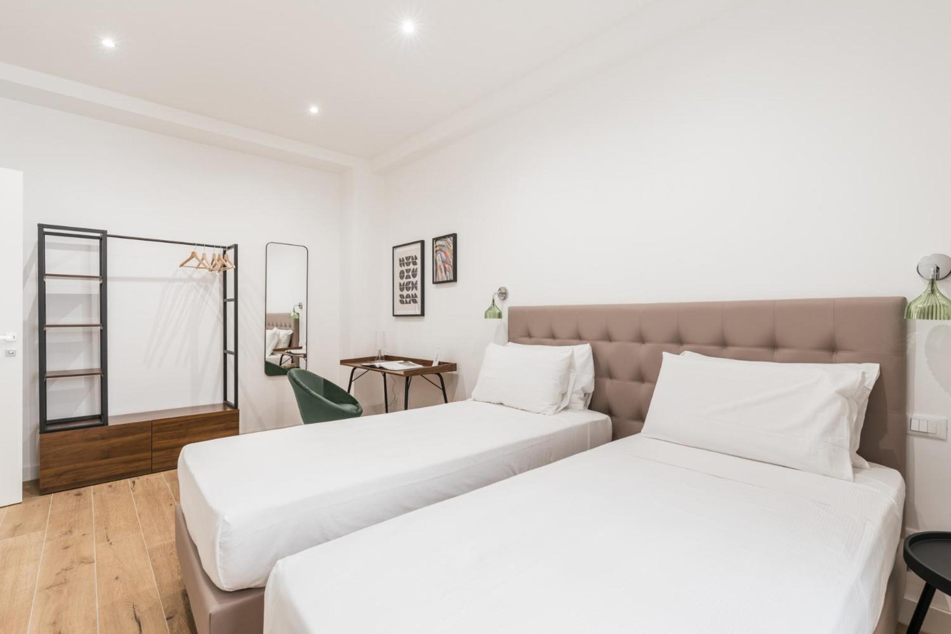 The Rent - Spacious Three-bedroom In Prati Area Apartment *