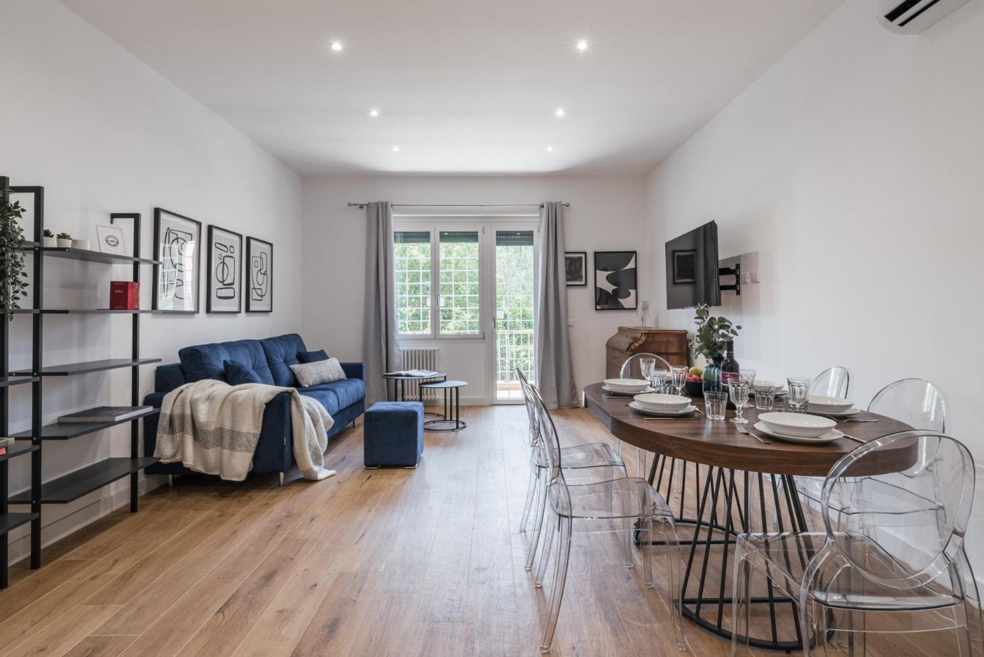 The Rent - Spacious Three-bedroom In Prati Area *