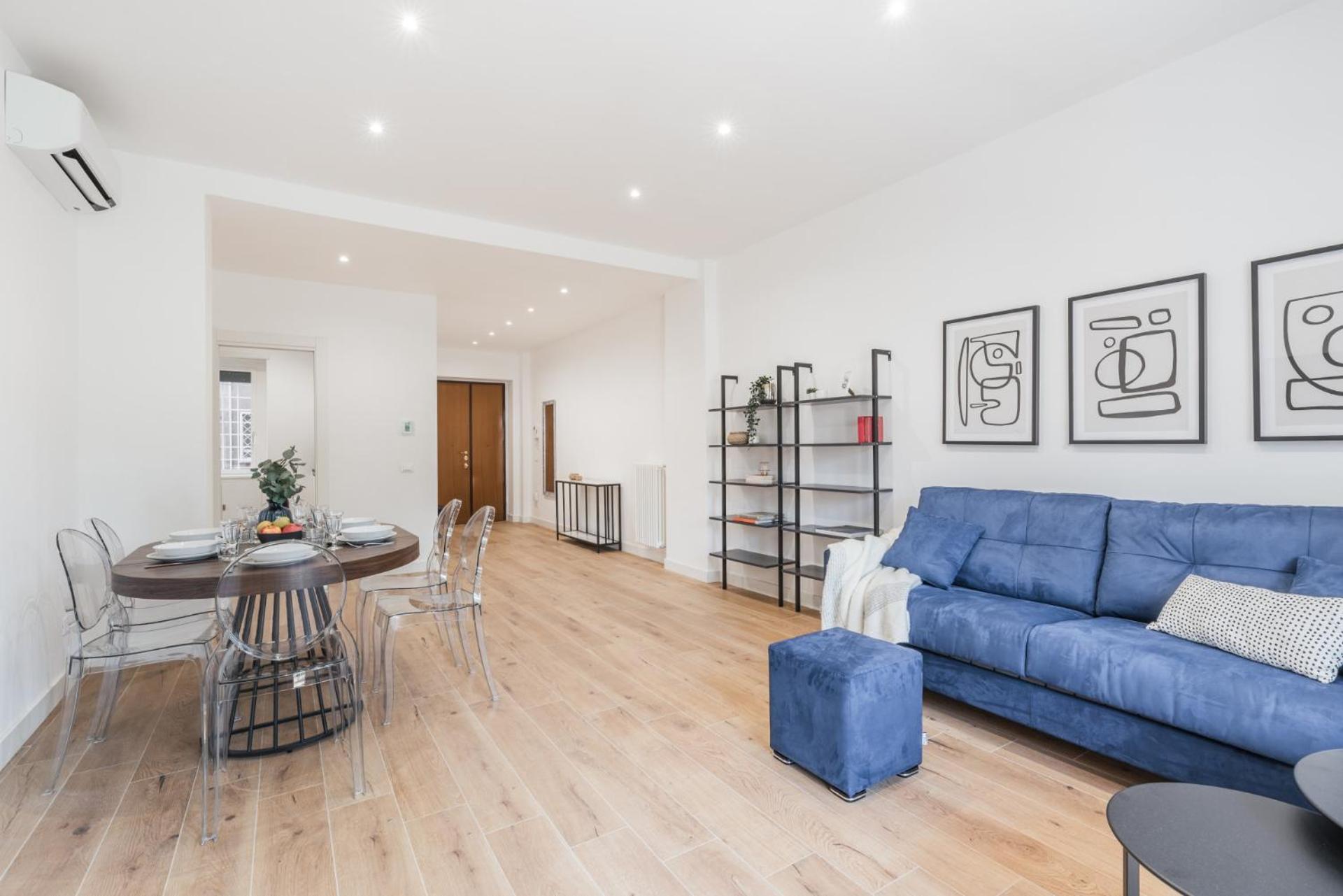 The Rent - Spacious Three-bedroom In Prati Area