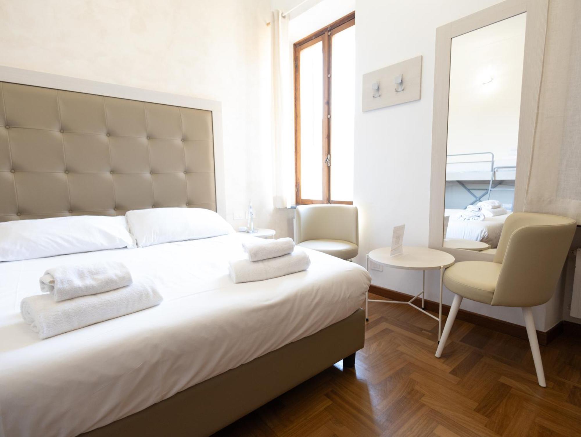 Romerooms Condotti Casa de hóspedes Roma