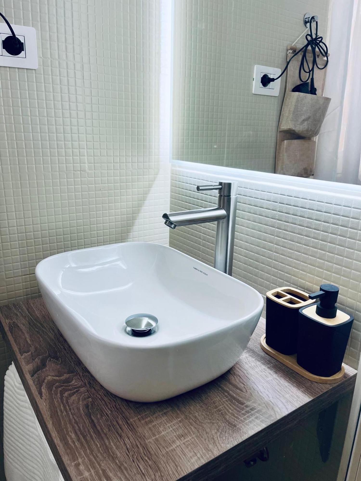 Leonardo Apartment