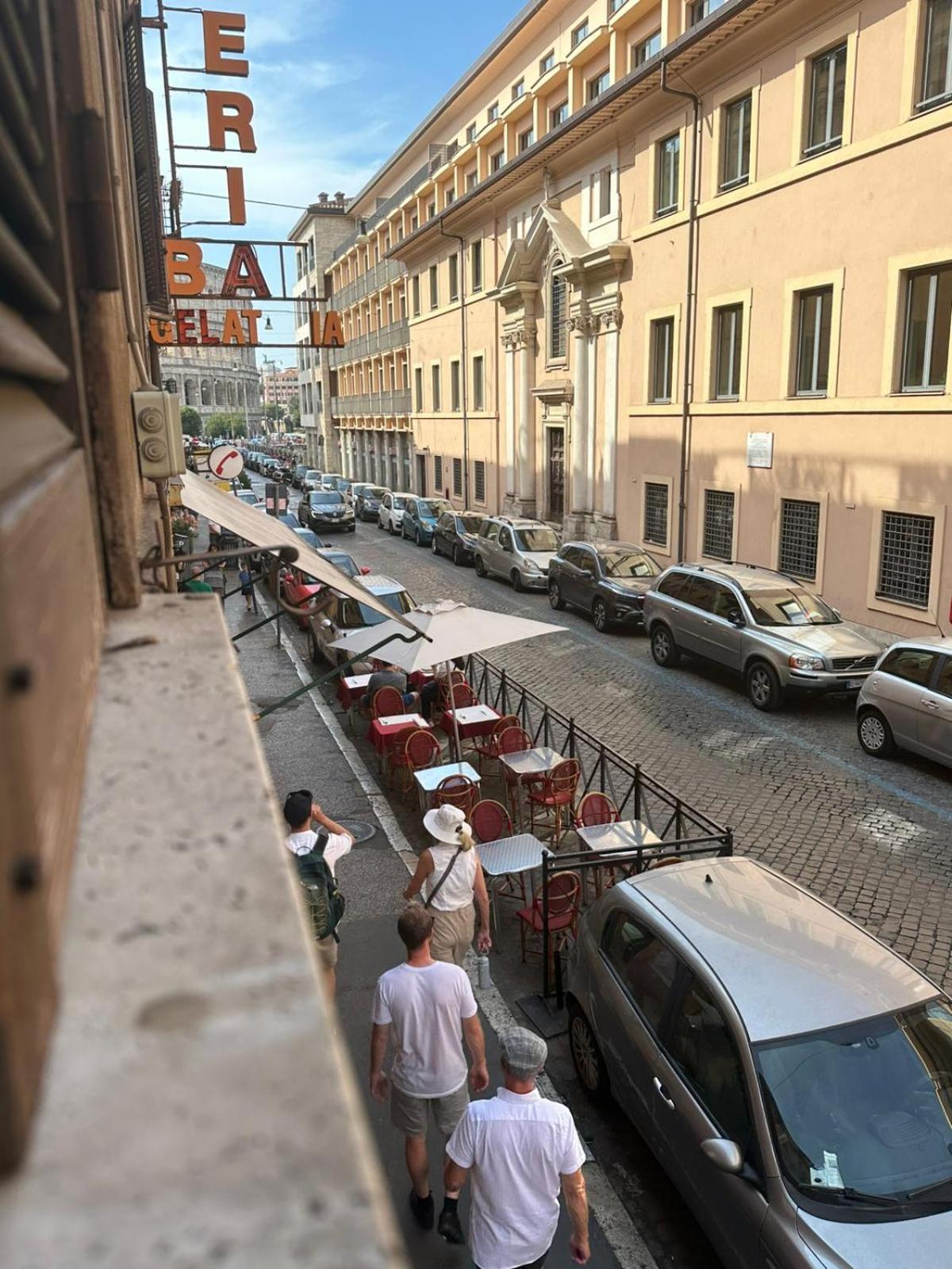 150 Meters From The Colosseum - Appartmento Gladiatore Apartment