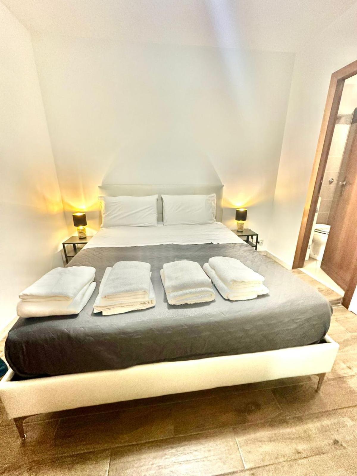 150 Meters From The Colosseum - Appartmento Gladiatore Apartment Rome