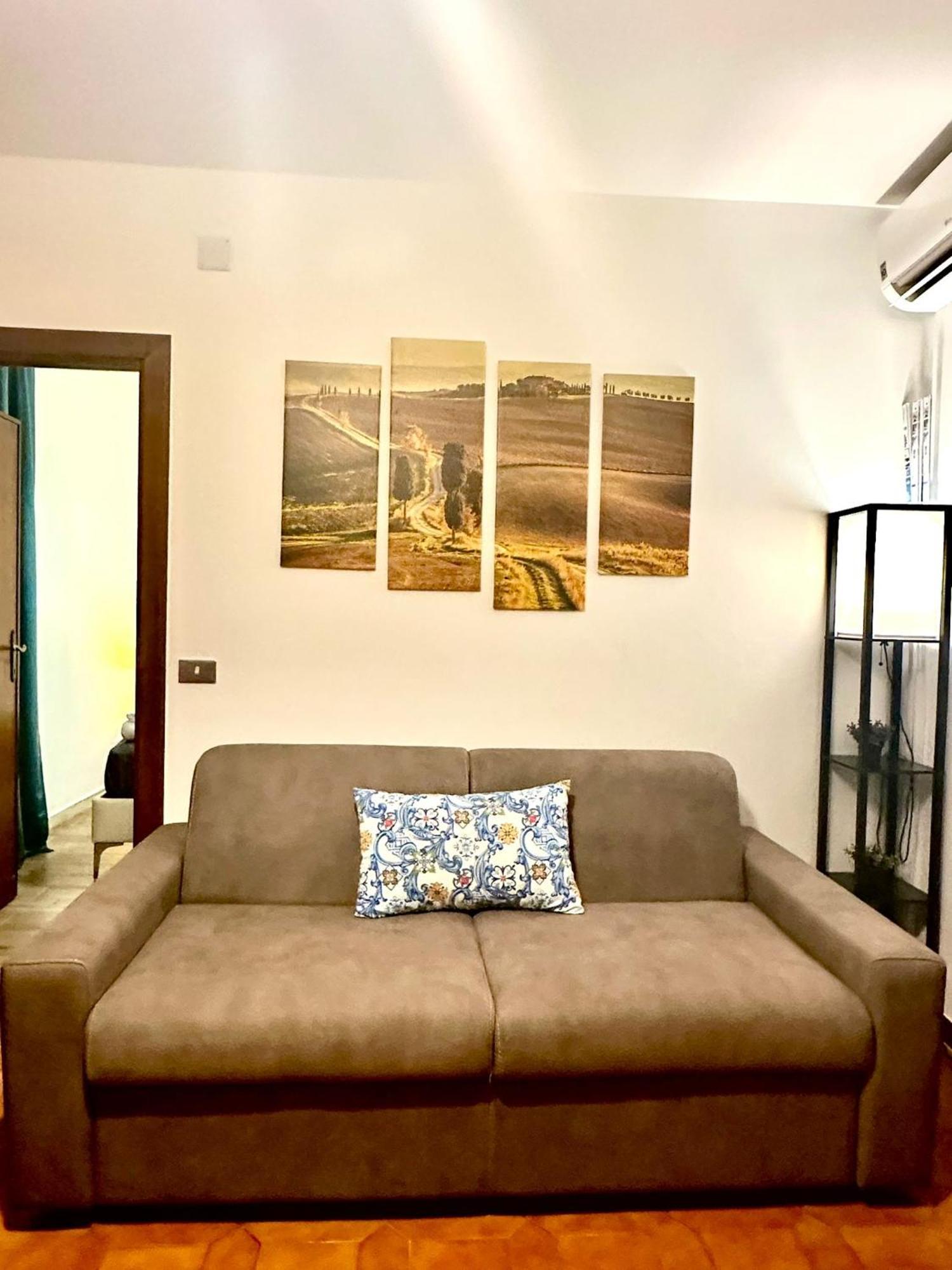 150 Meters From The Colosseum - Appartmento Gladiatore Apartment