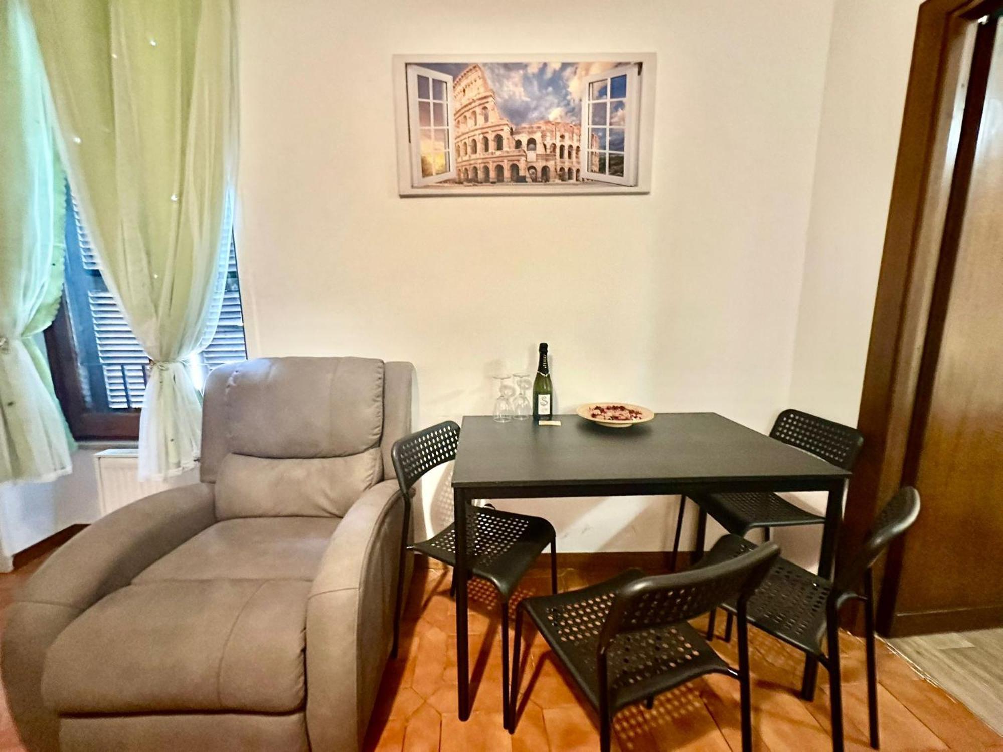 Apartment 150 Meters From The Colosseum - Appartmento Gladiatore *