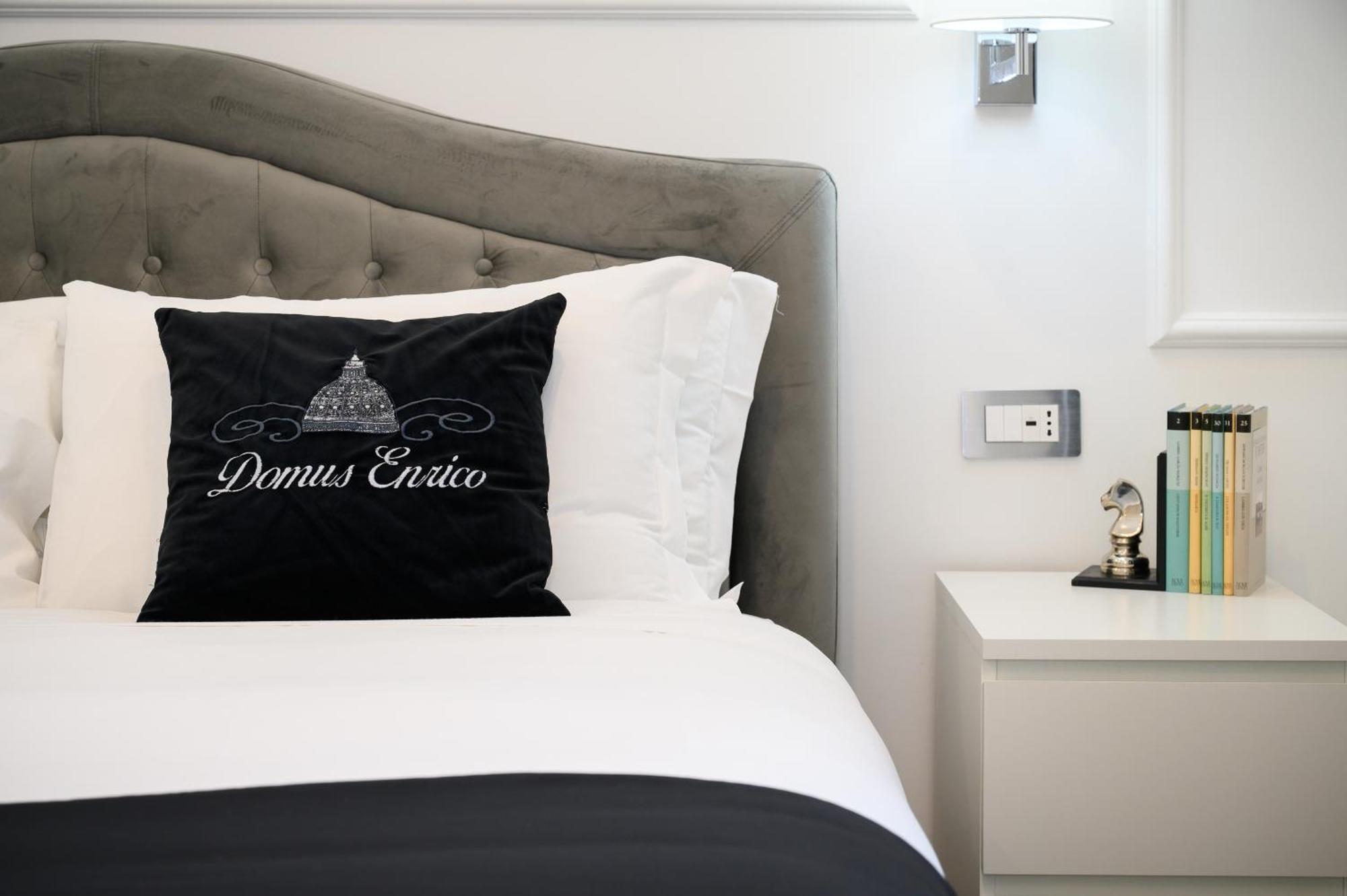 Domus Enrico Apartment