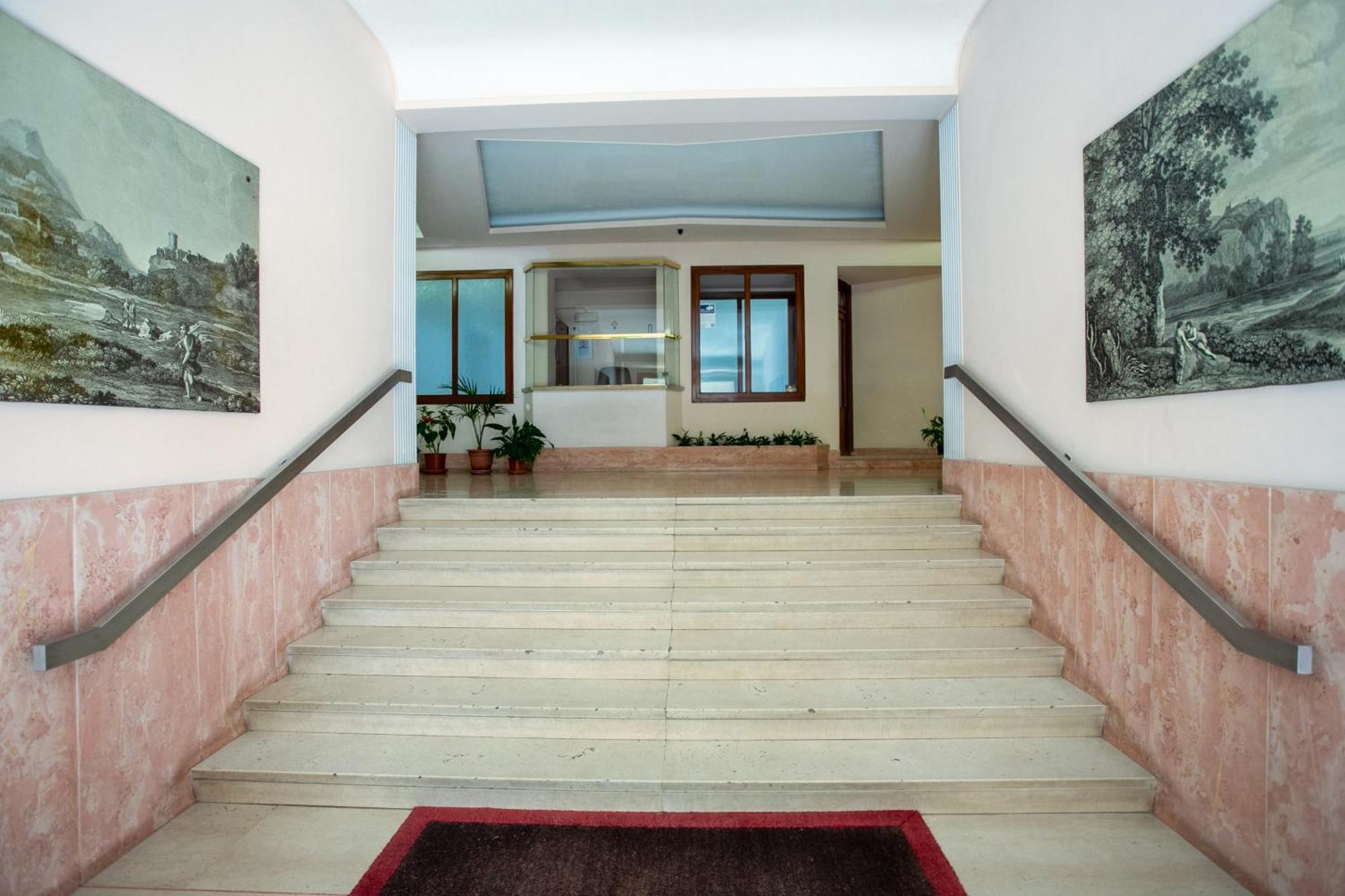Perfetto Per Famiglie Accogliente E Spazioso A 15 Min Dalla Metro Apartamento *