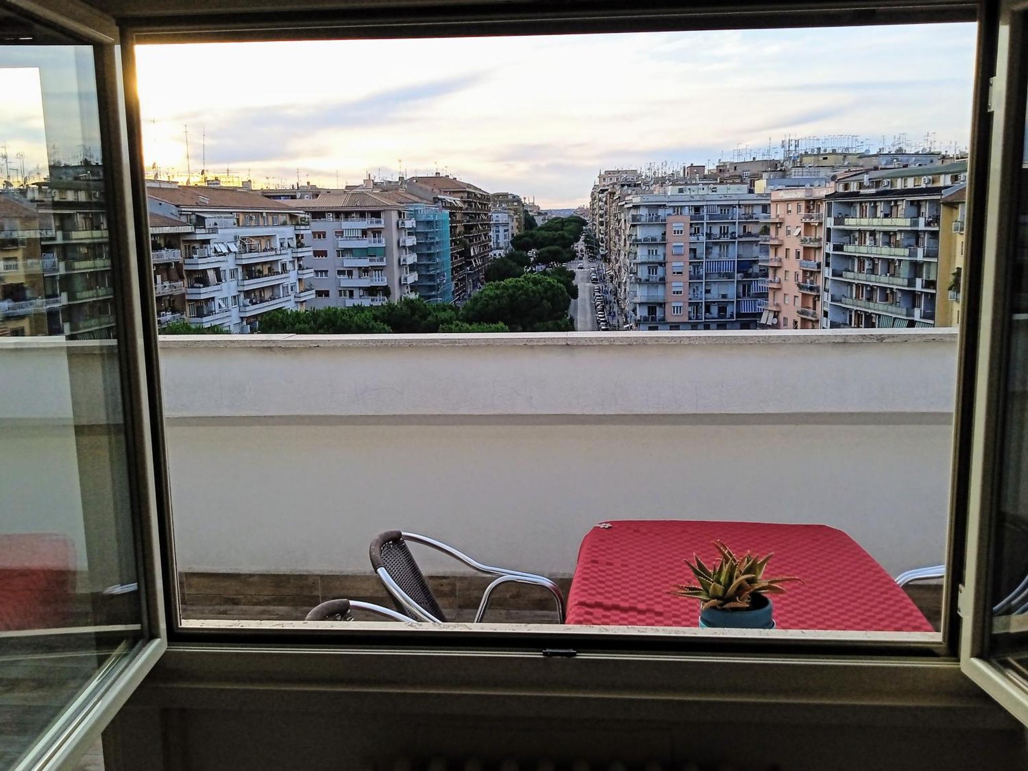 Apartment Attico Luminoso Terrazza Metro A Aria Cond Wifi