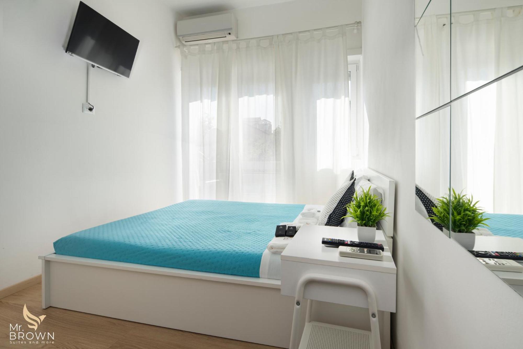Mrbrown Aurelia With Pool Apartment Rome