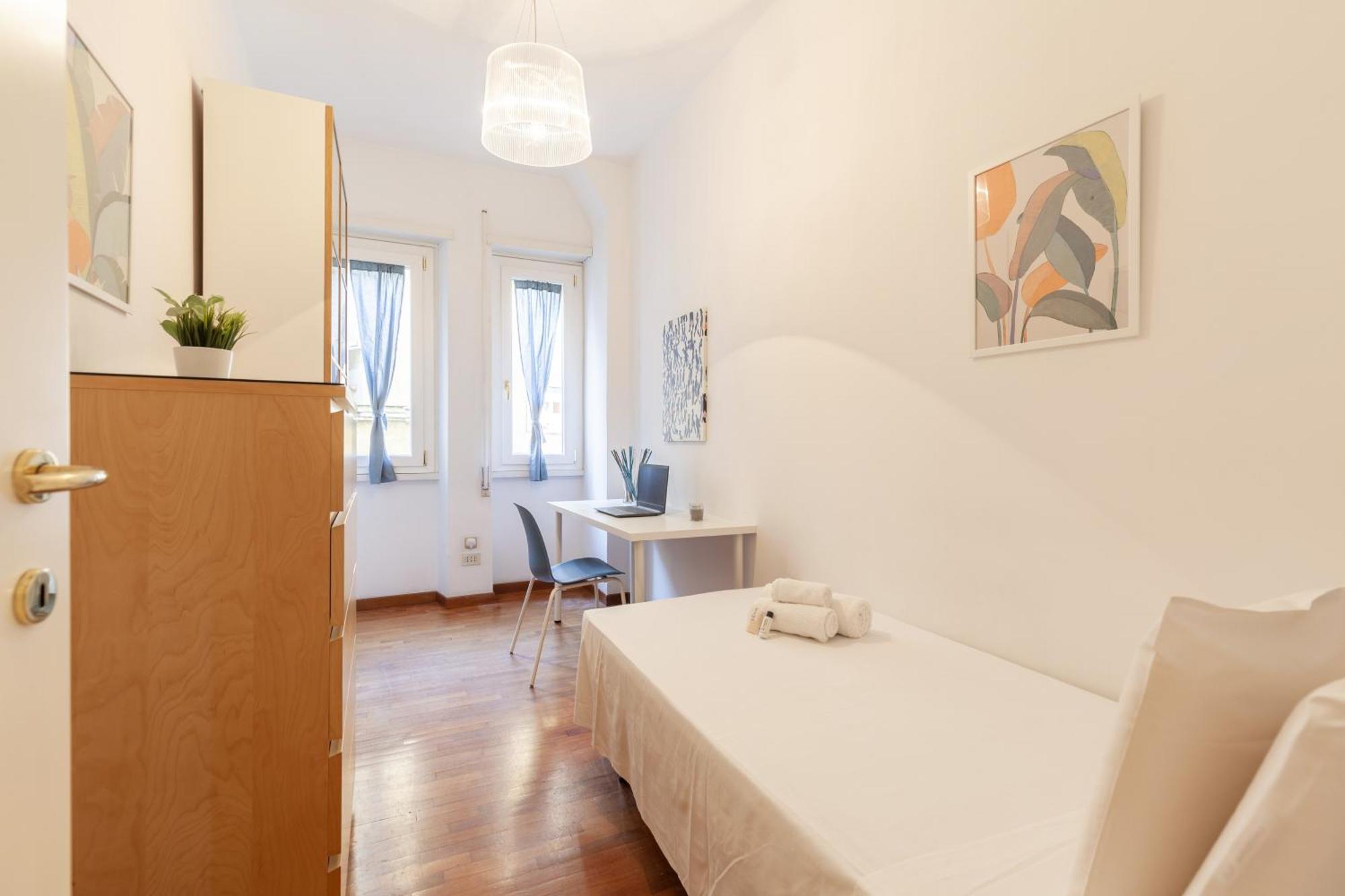 Hostly - Trieste Roma
