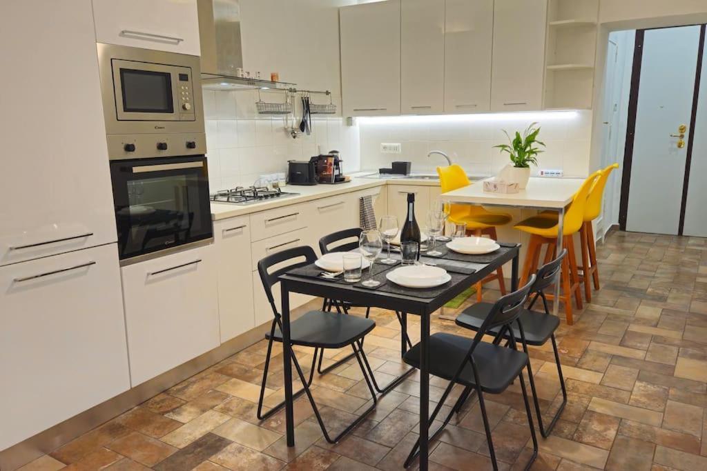 Cozy Modern With Terrace - Pantheon Apartment
