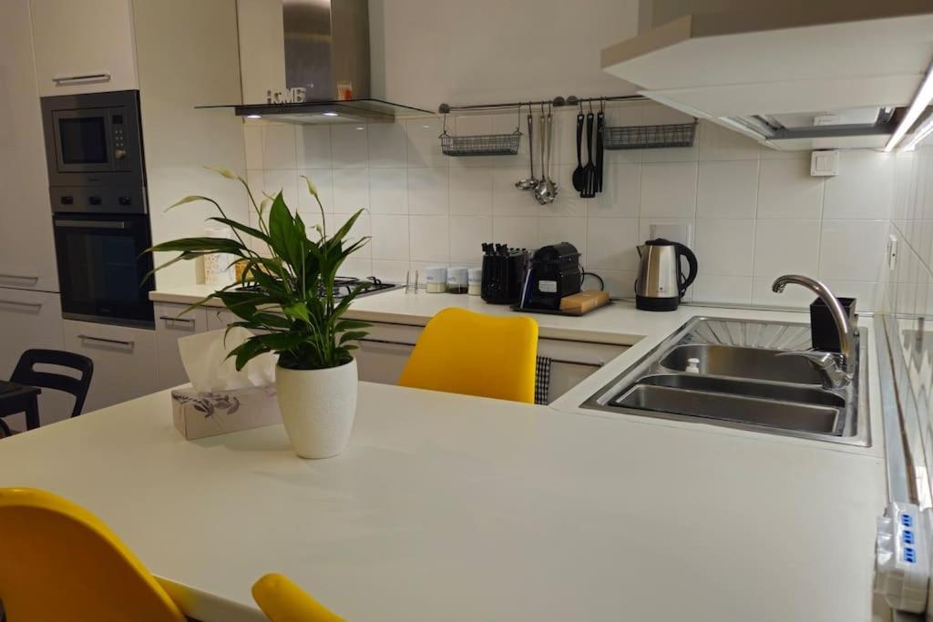 Cozy Modern With Terrace - Pantheon Apartment *