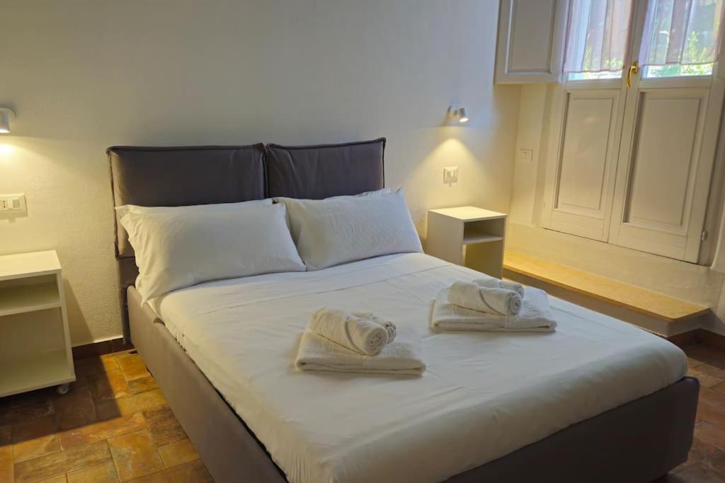Cozy Modern With Terrace - Pantheon Apartment Rome