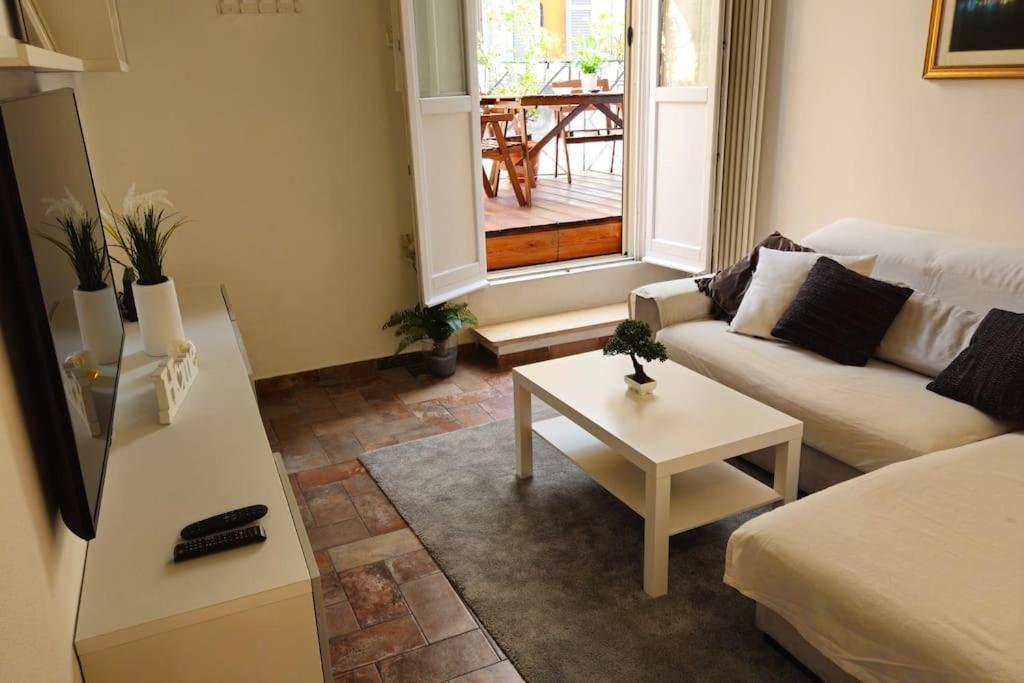 Apartment Cozy Modern With Terrace - Pantheon *