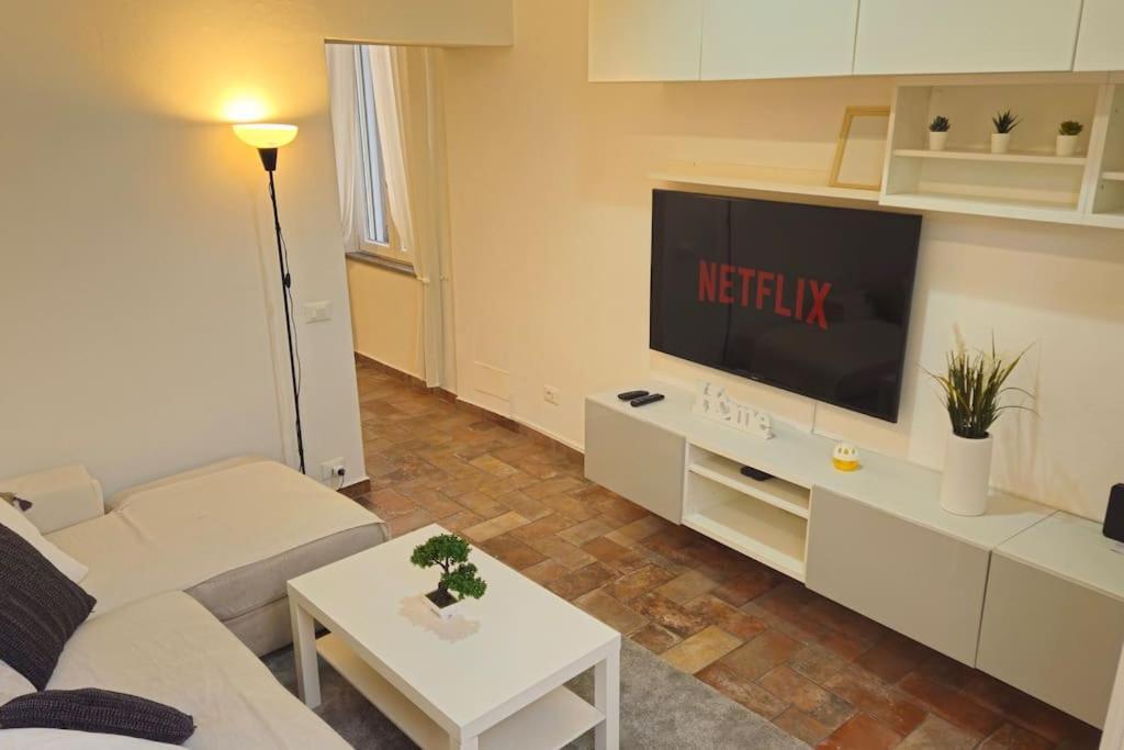Apartment Cozy Modern With Terrace - Pantheon