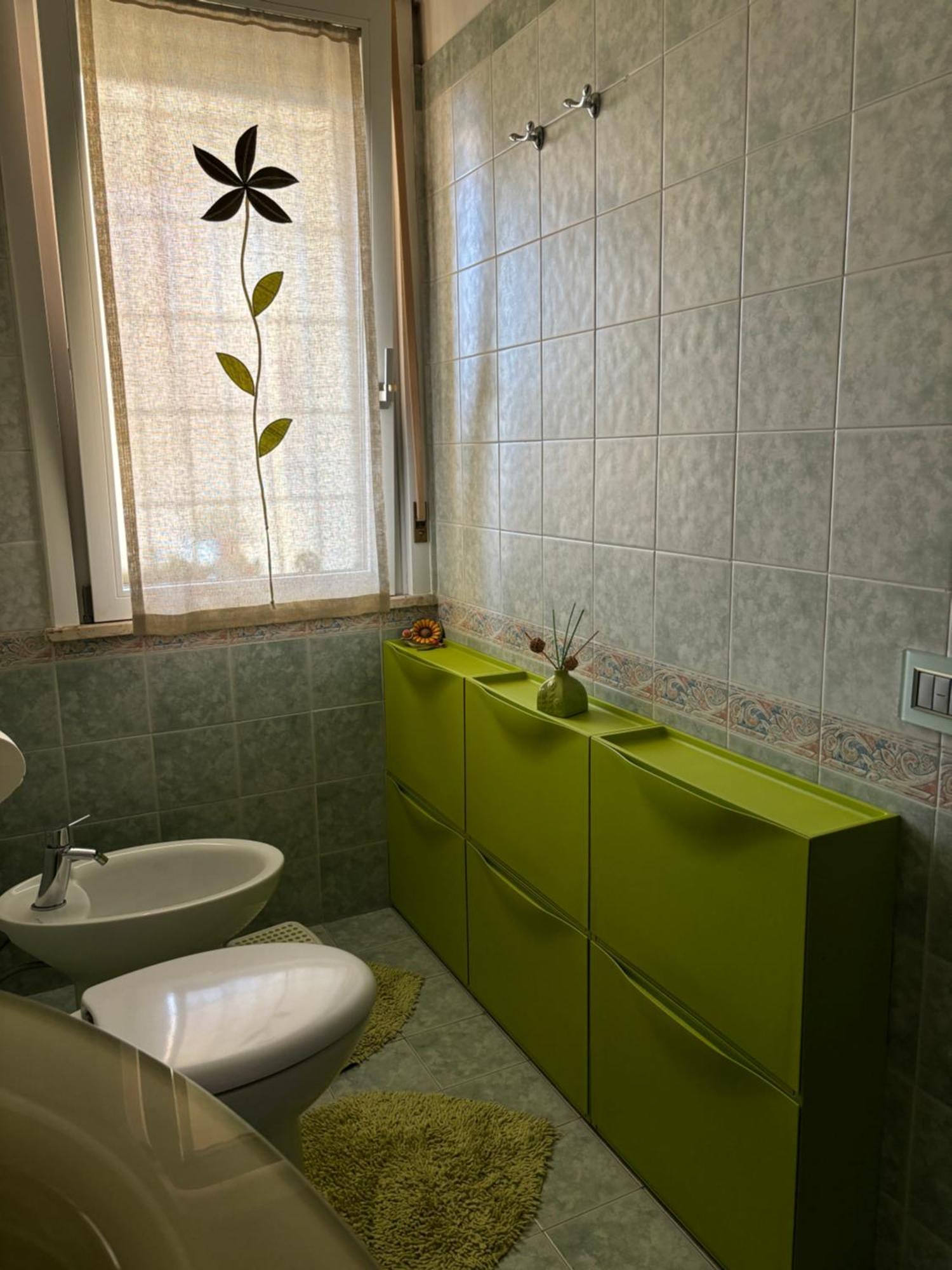 Grelly's House - In - 50 Meters From The Metro Apartamento *